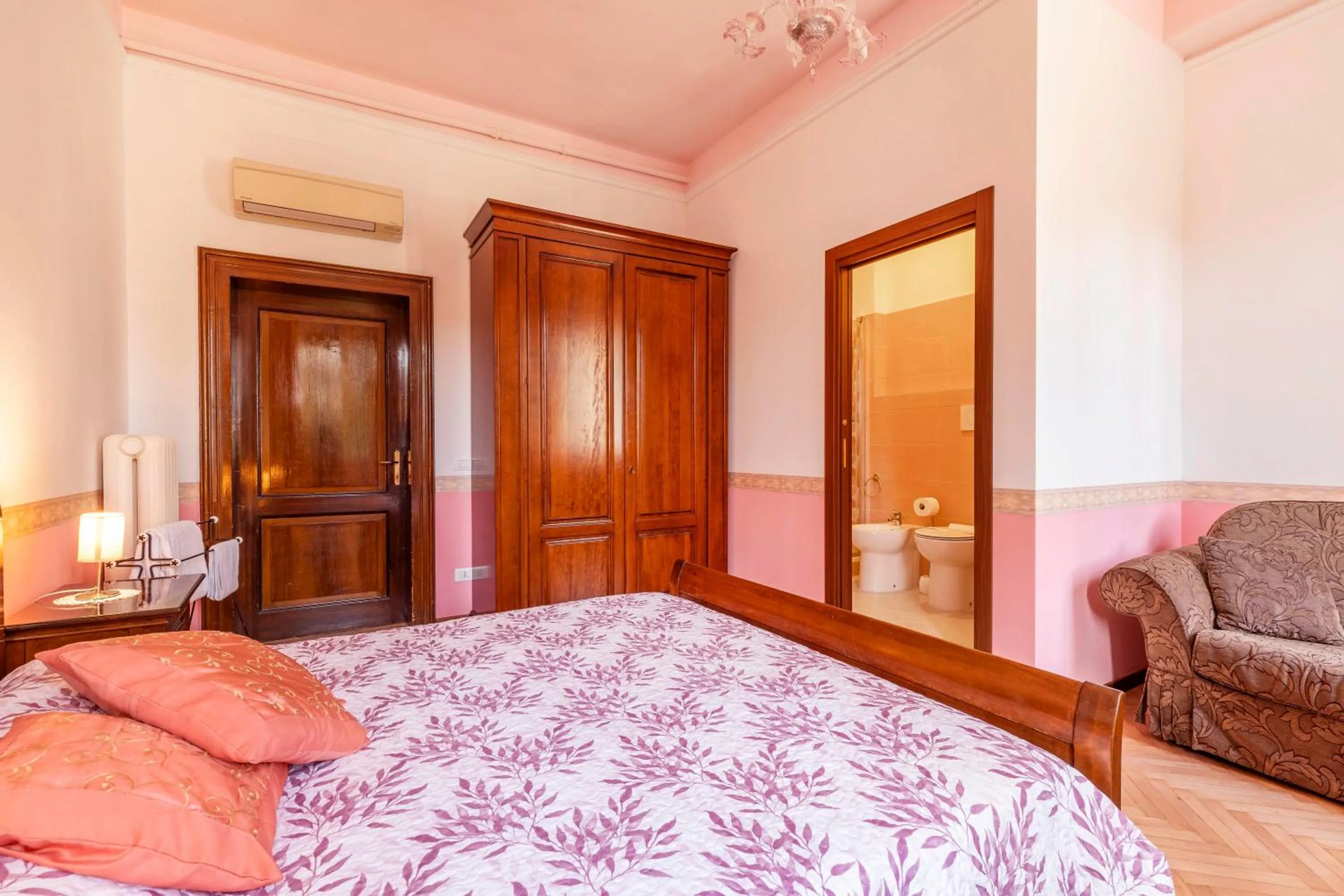 Bed in Bed and Breakfast Casa delle Rose Lido Venezia