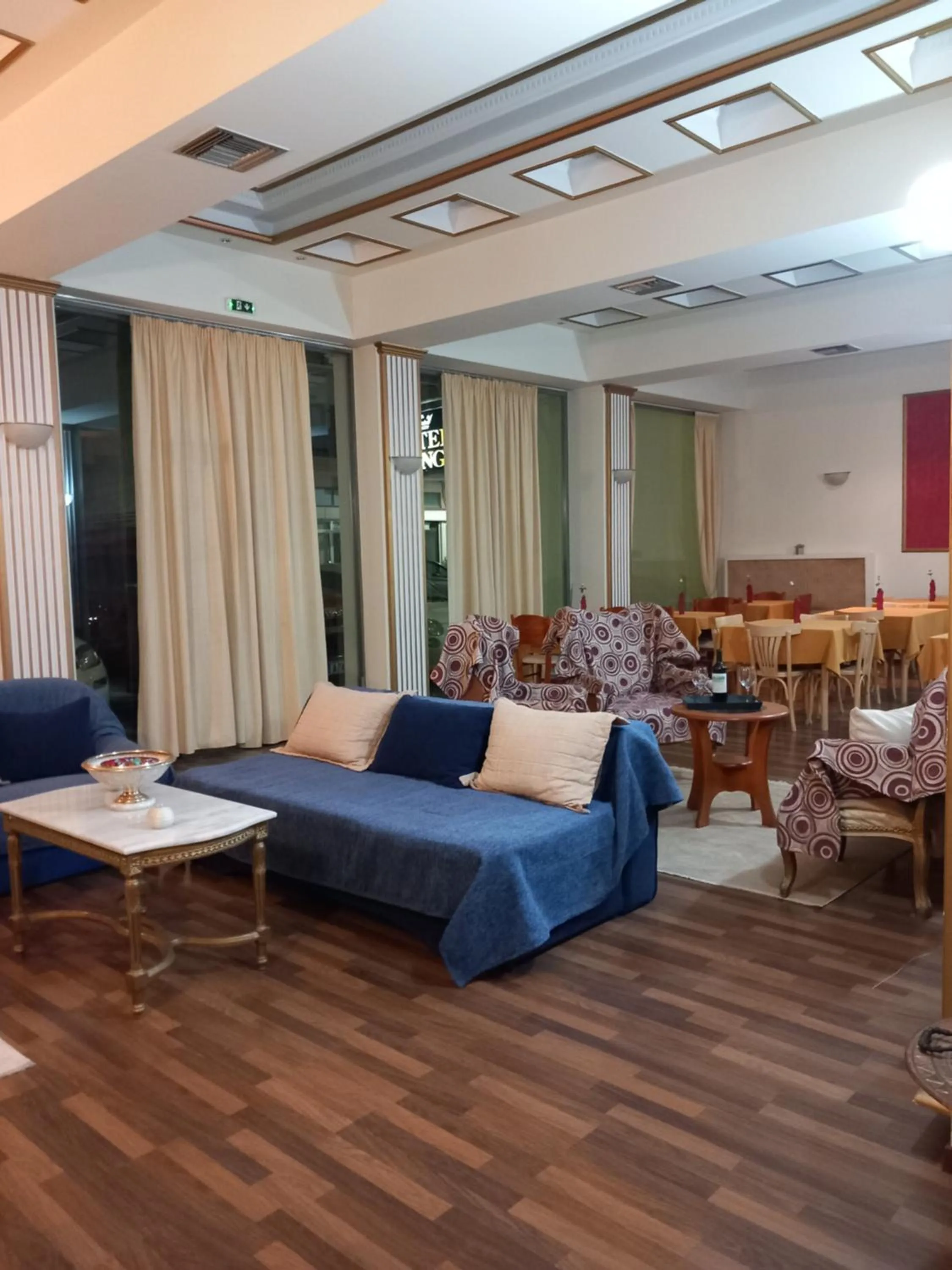 Dining area in Hotel King