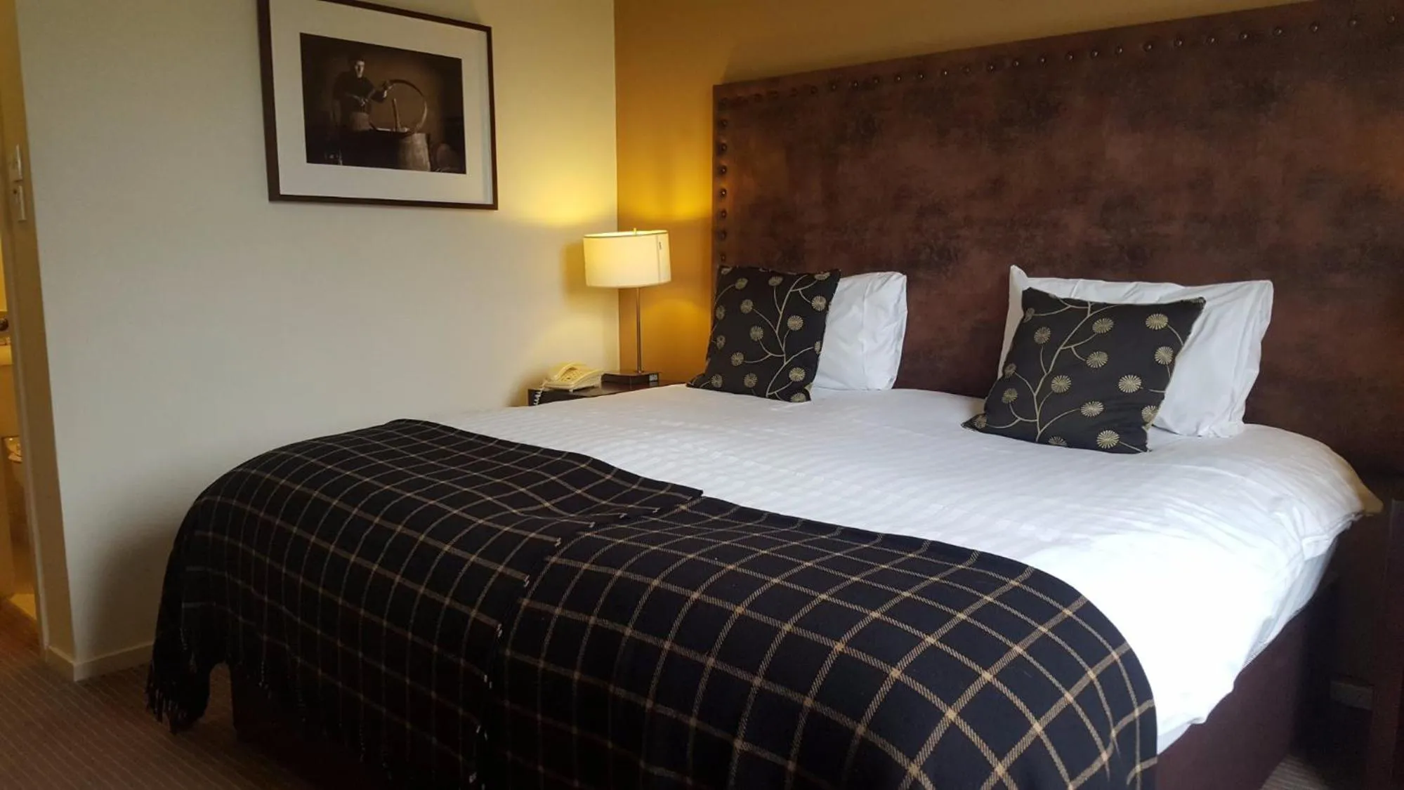 Bed in Eight Acres Hotel