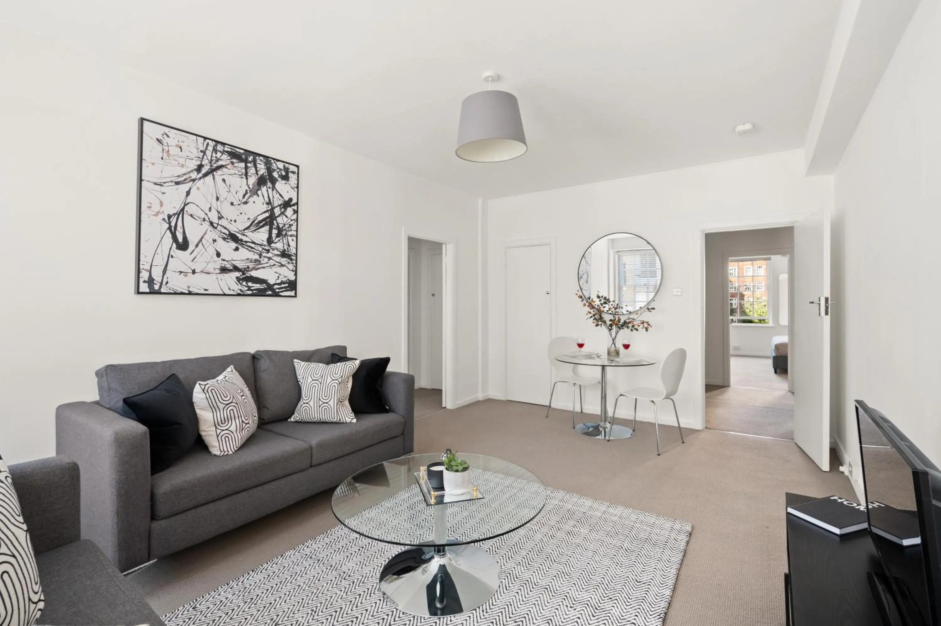 Dolphin House Serviced Apartments