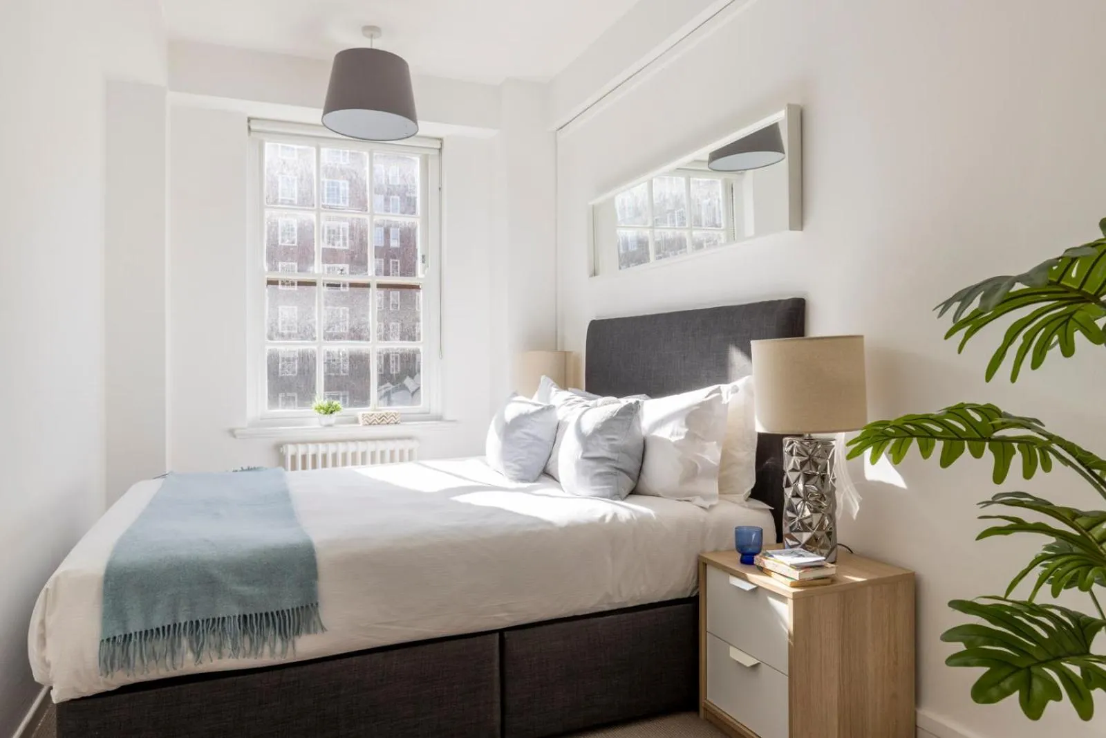 Dolphin House Serviced Apartments