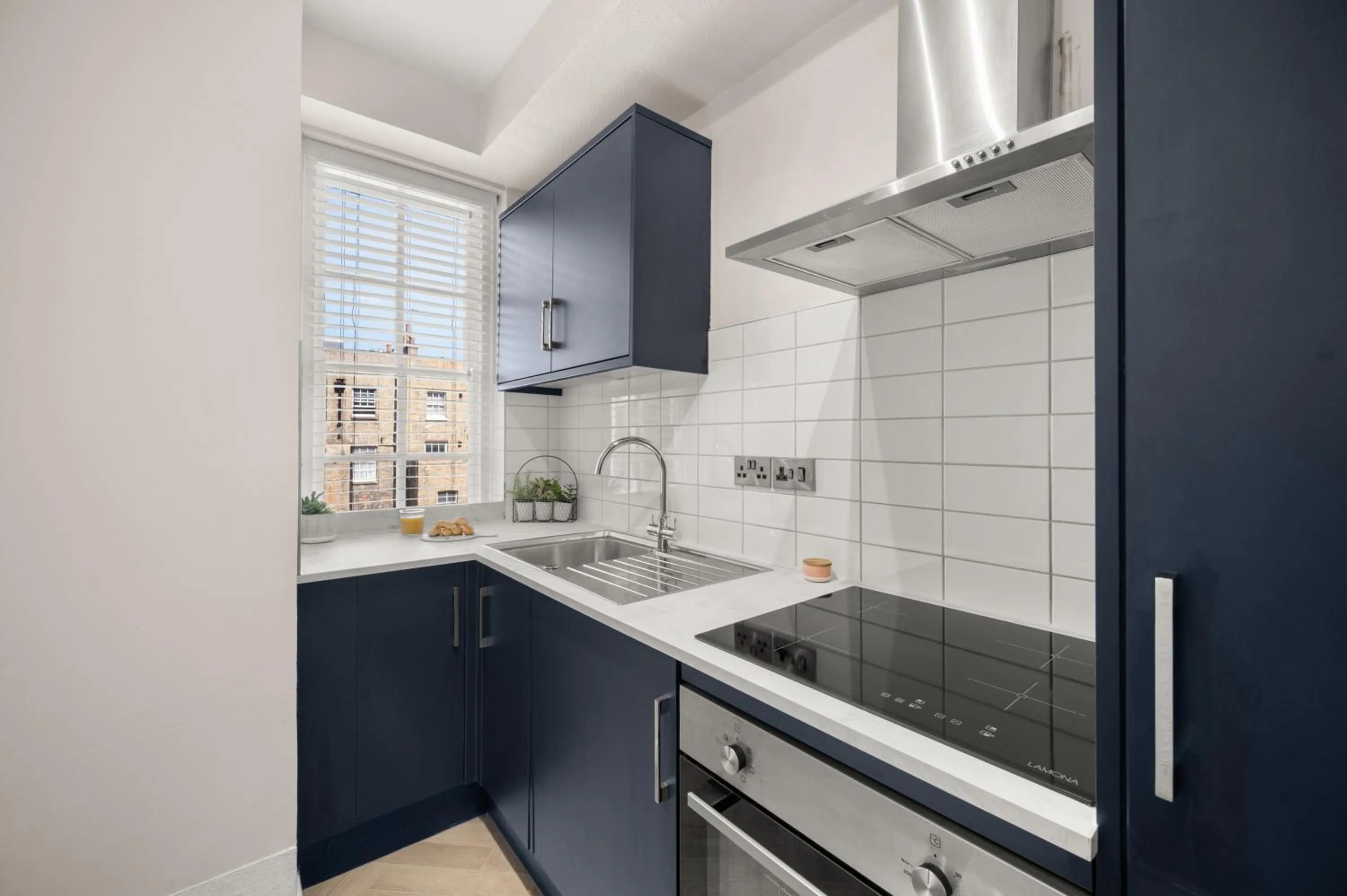 Dolphin House Serviced Apartments