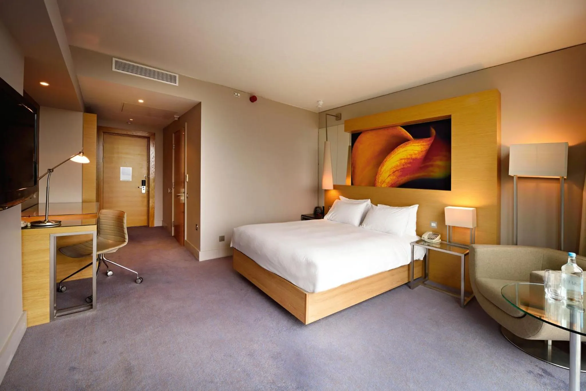 Photo of the whole room, Bed in The Manchester Deansgate Hotel, by IHG