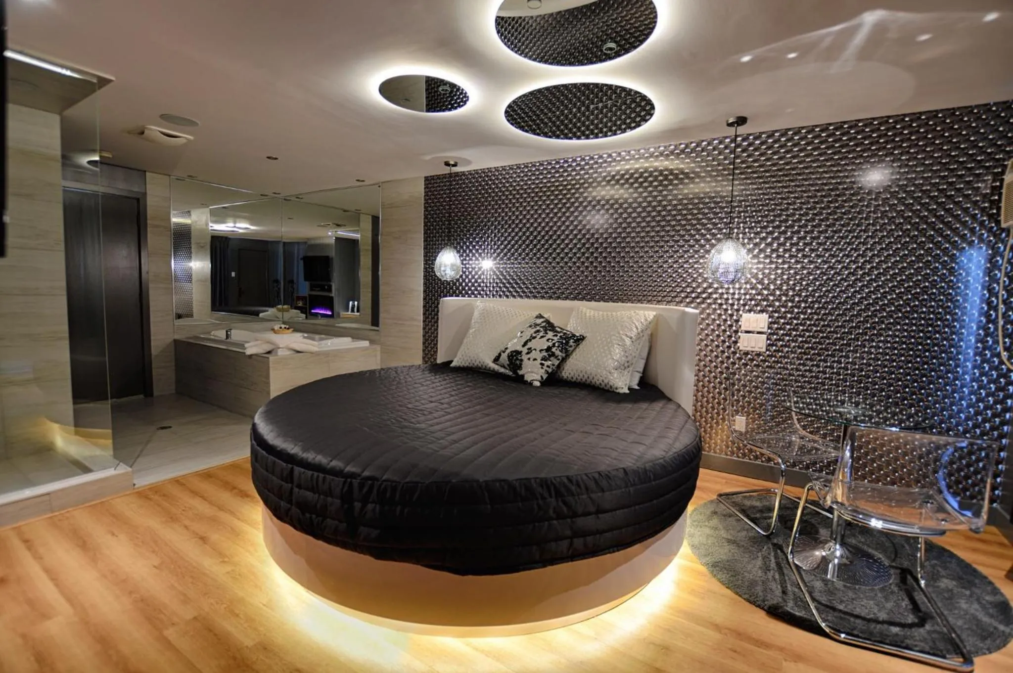 Le Fabreville Motel & Suites