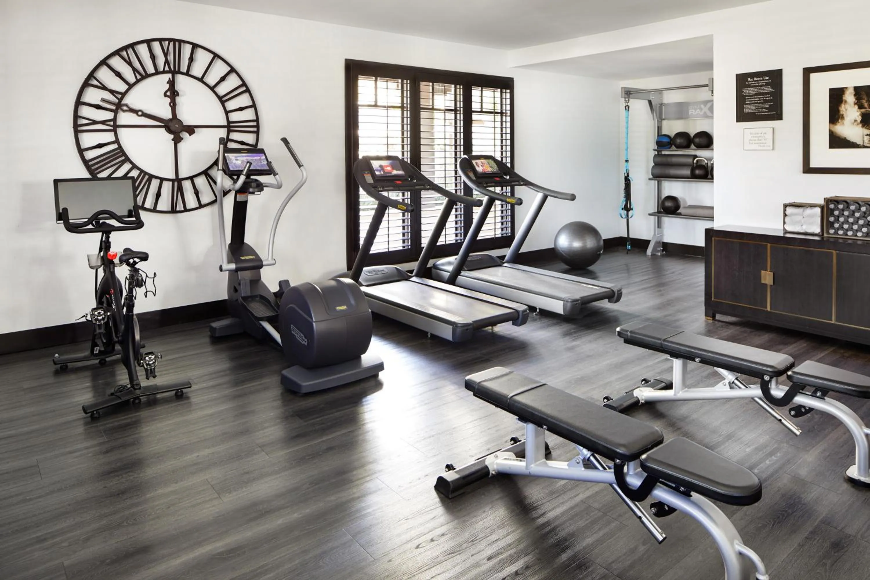 Fitness centre/facilities in Ambrose Hotel