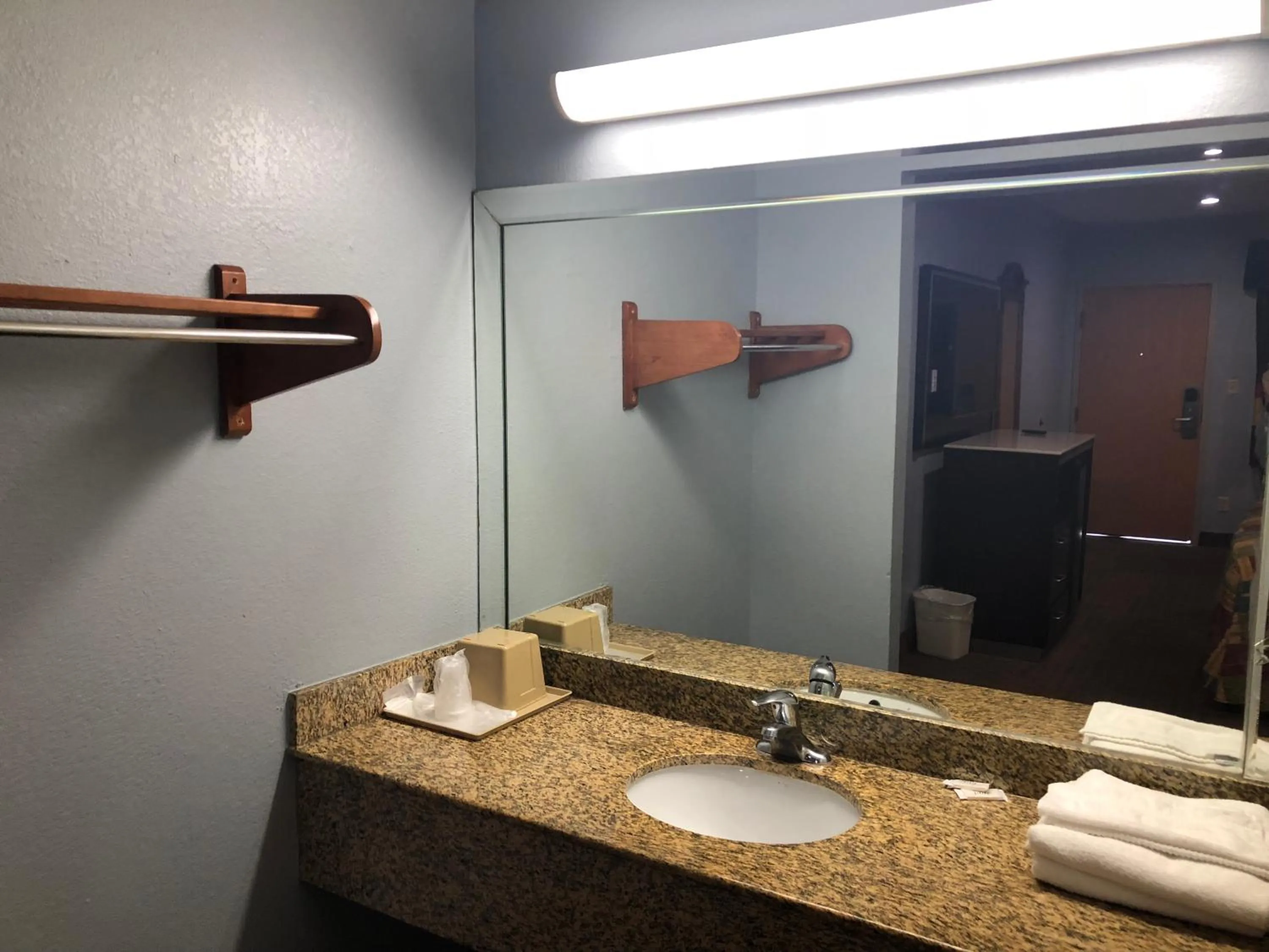 Area and facilities in La Mirage Inn LAX Airport