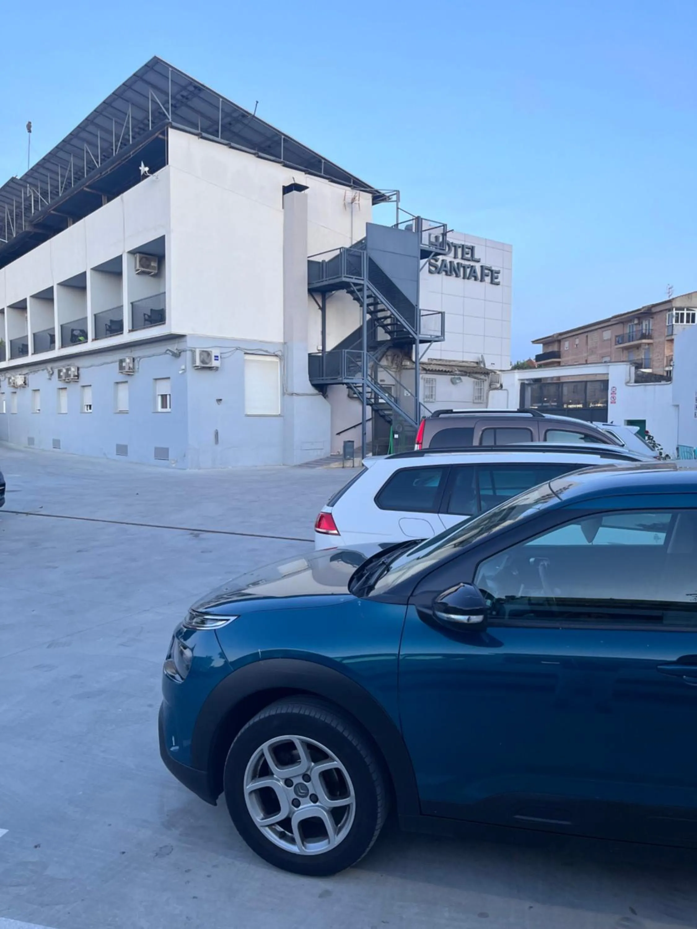 Property building in Hotel Santa Fe