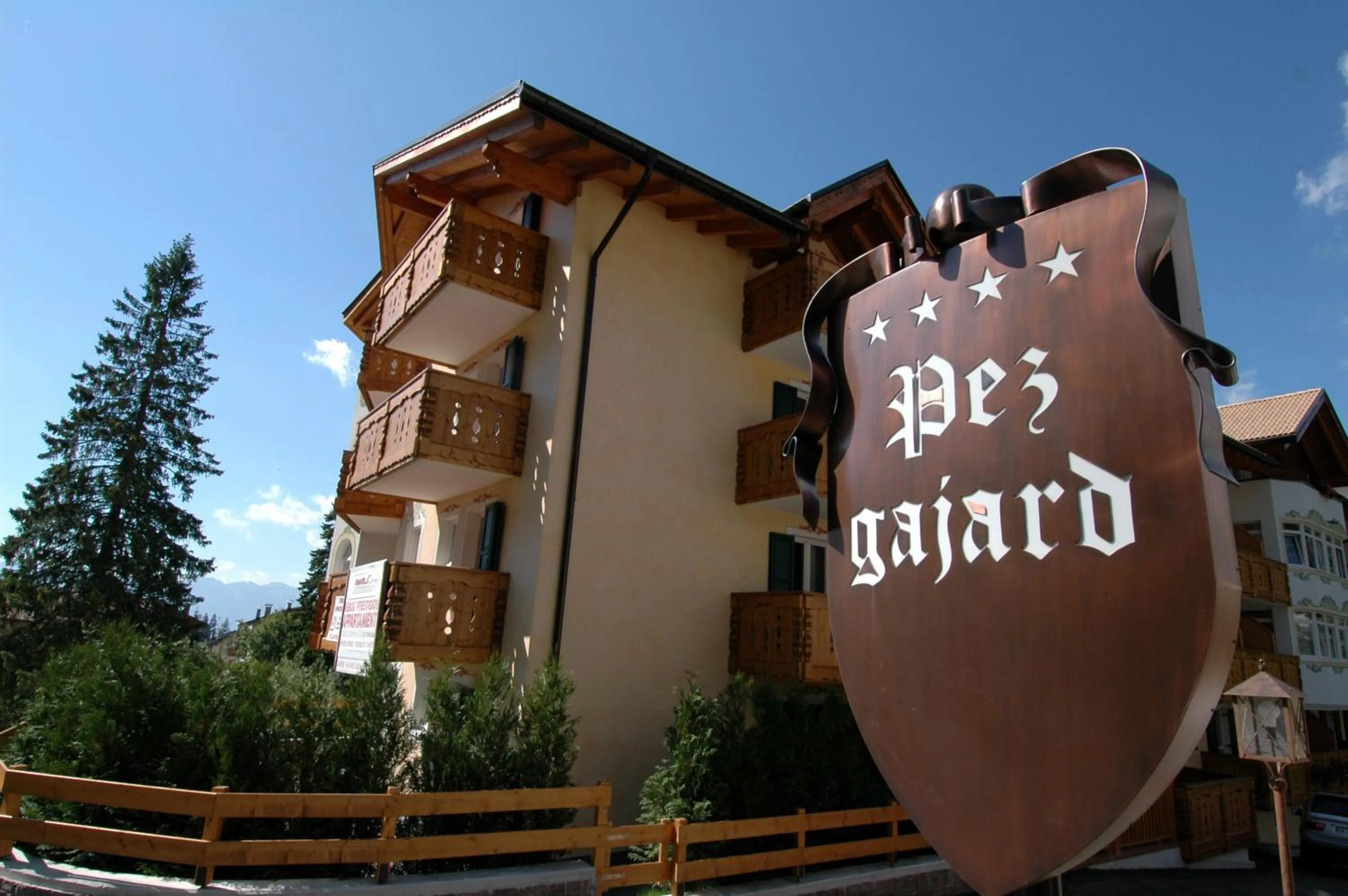 Property logo or sign in Residence Pez Gajard