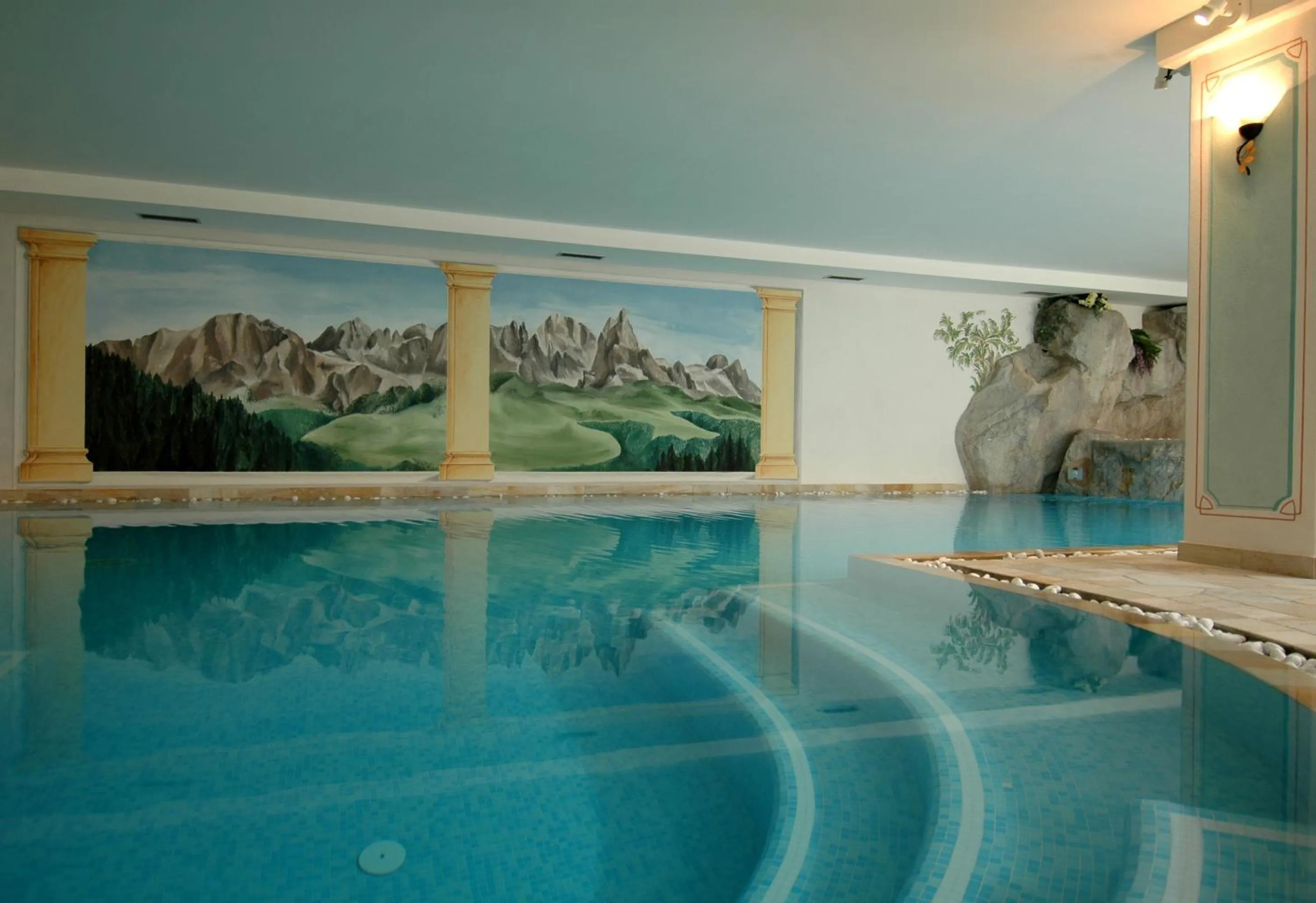 Swimming pool in Residence Pez Gajard