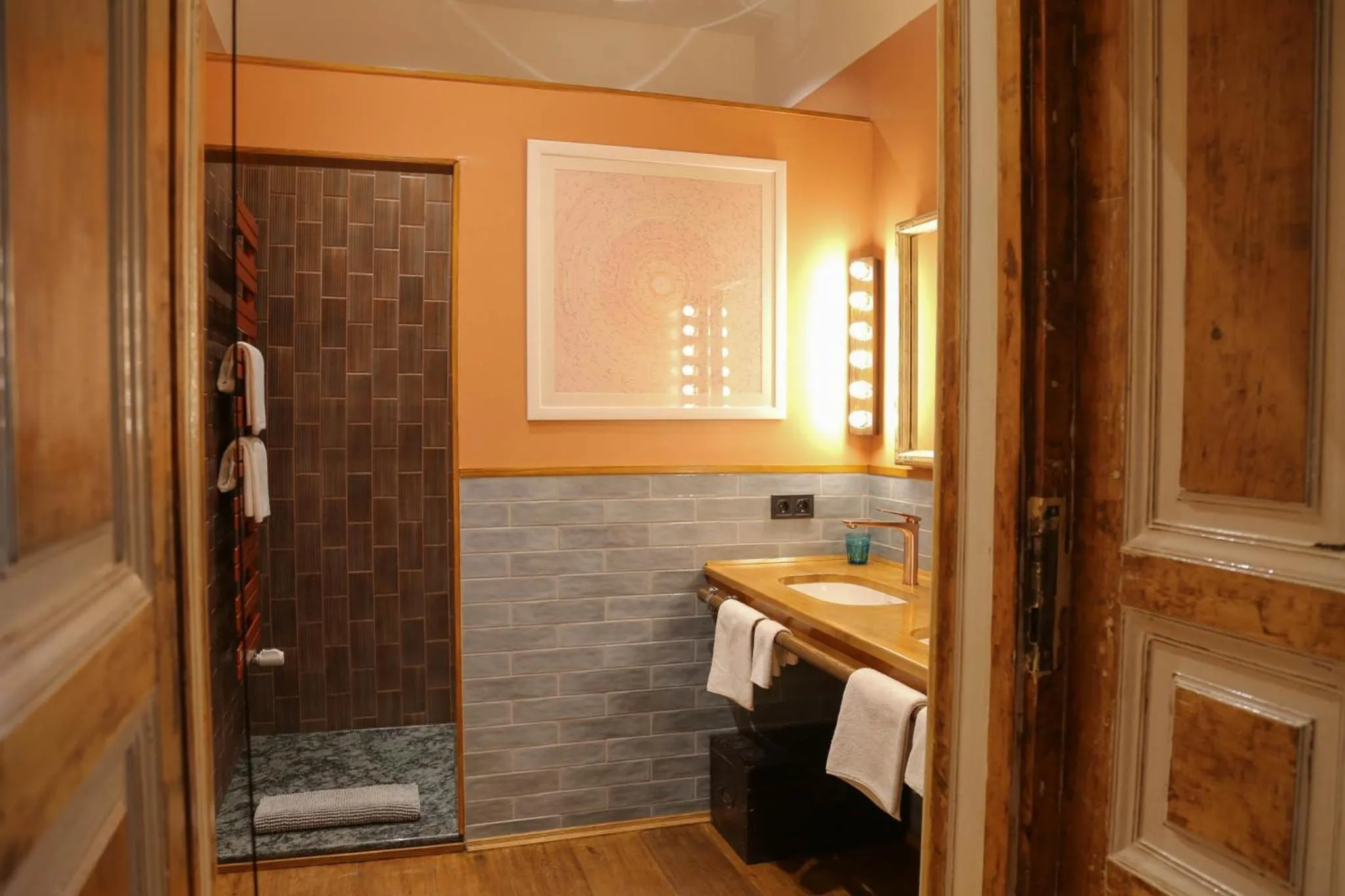 Shower in Brody House - boutique hotel