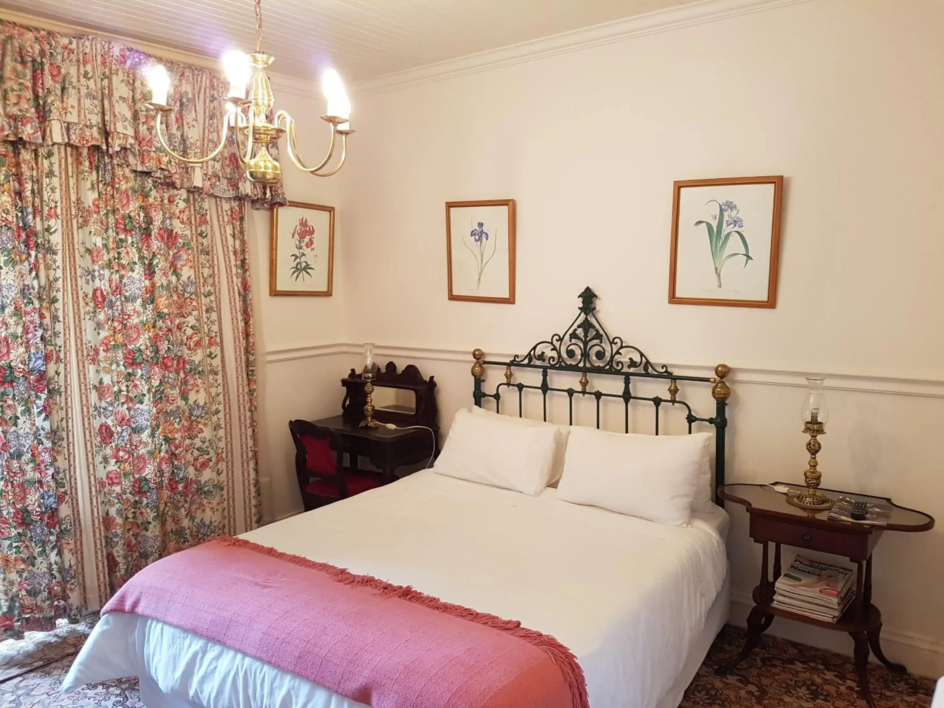 Standard Double or Twin Room in Sherwood's Country House Standard Double or Twin Room in Sherwood's Country House