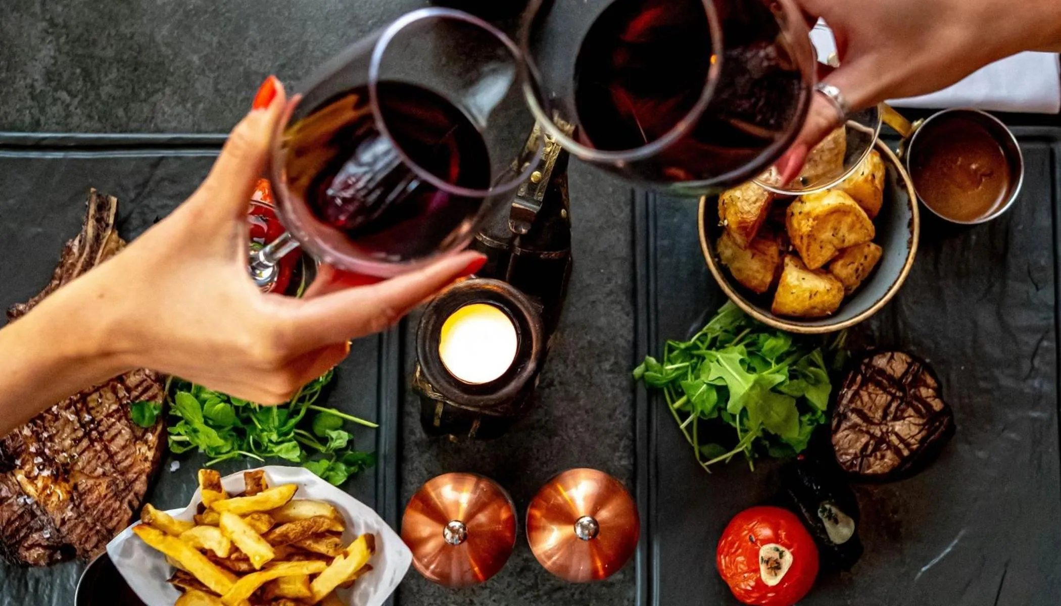 Food and drinks in Elephant Hotel