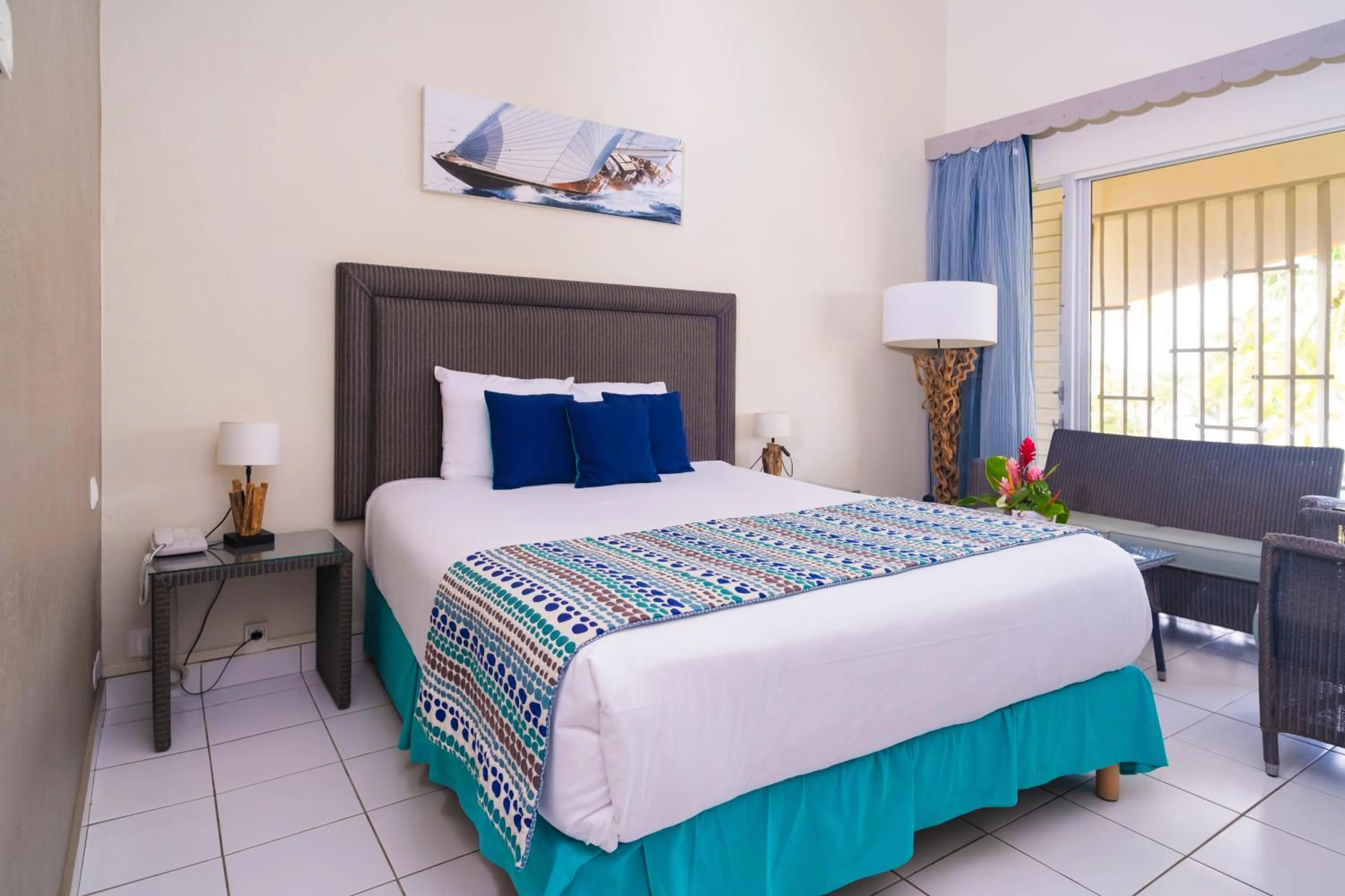 Bed in Hotel Fleur d'Epee