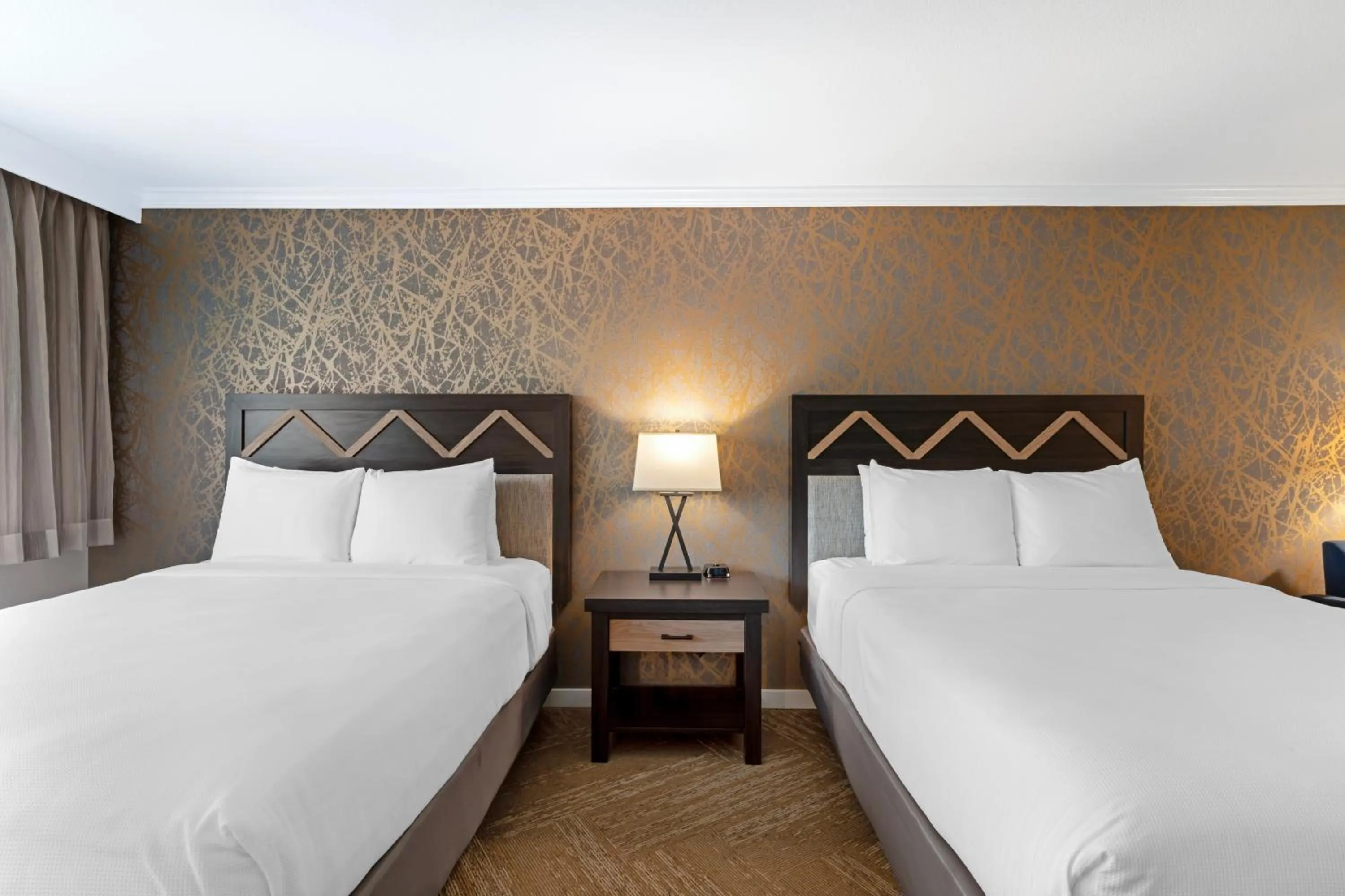 Bedroom, Bed in Best Western Plus Inn at the Vines