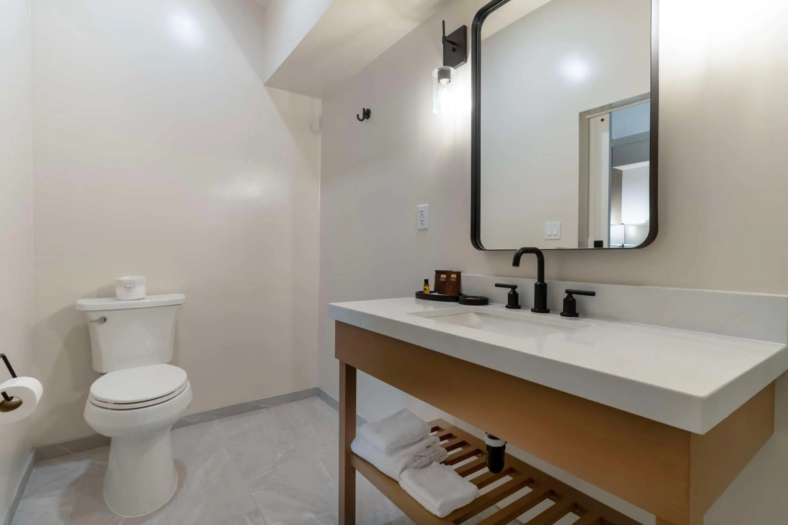 Bathroom in Best Western Plus Inn at the Vines