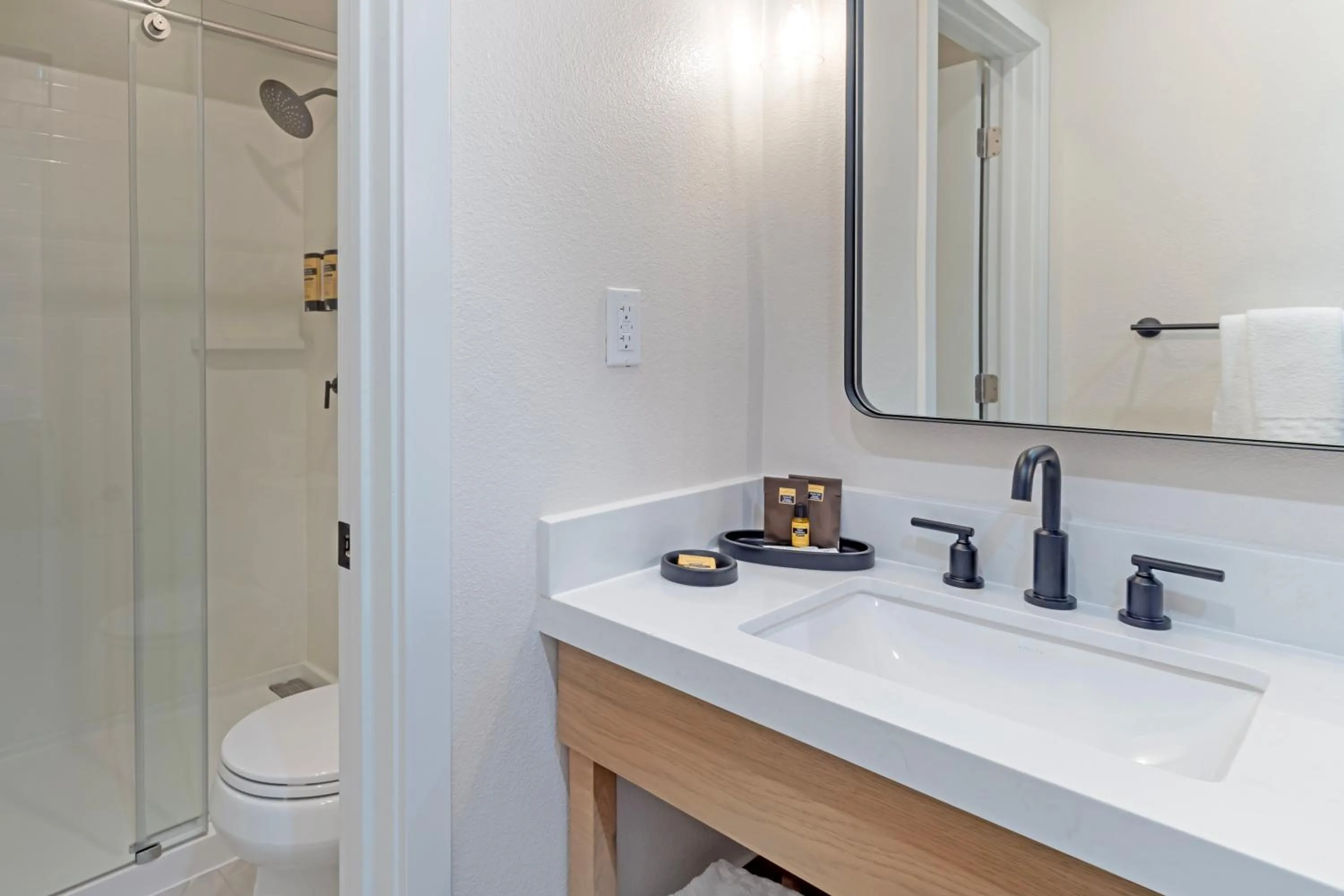 Bathroom in Best Western Plus Inn at the Vines