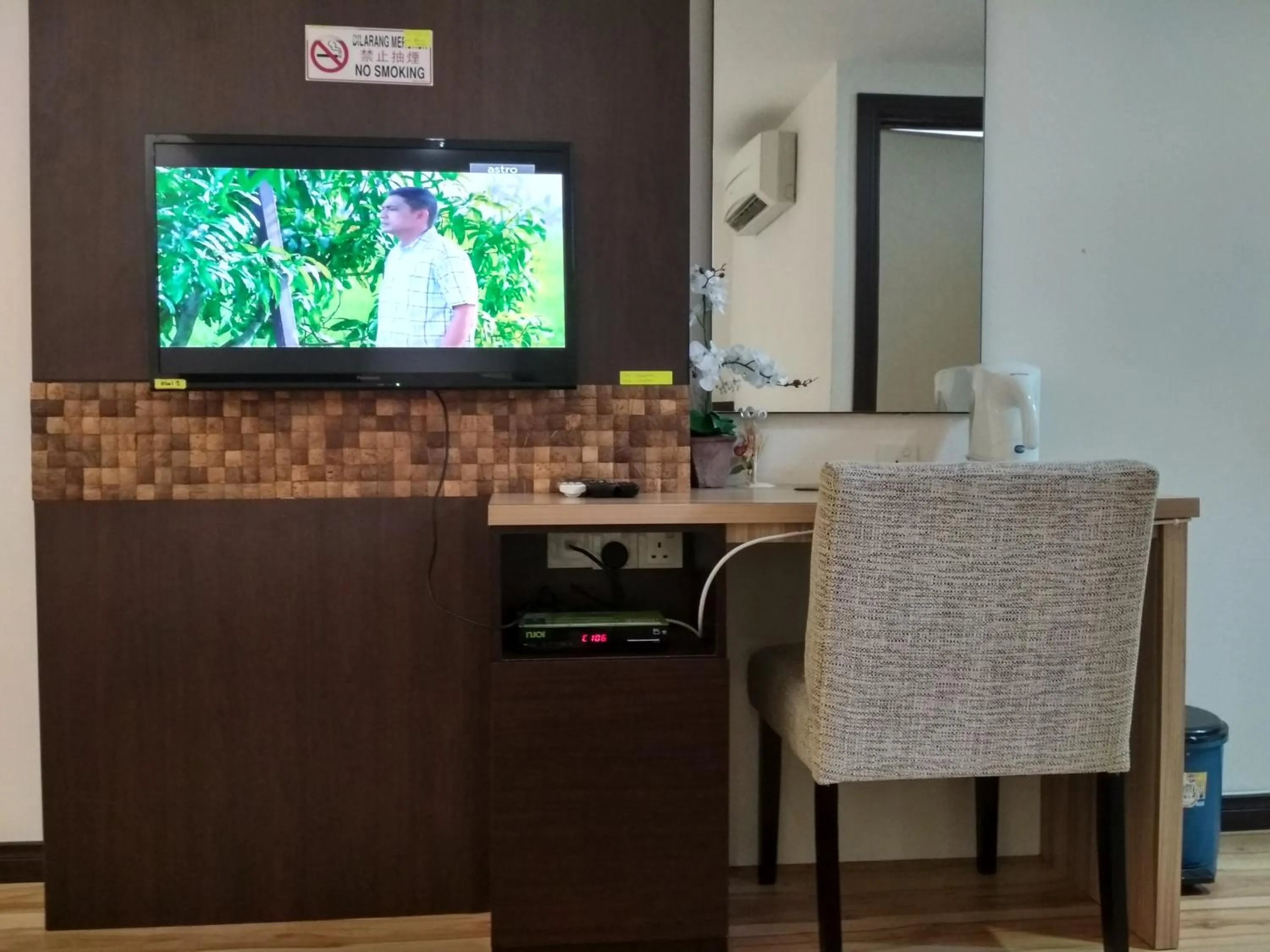 Bedroom in Classy Studio Apartment (KBCP)