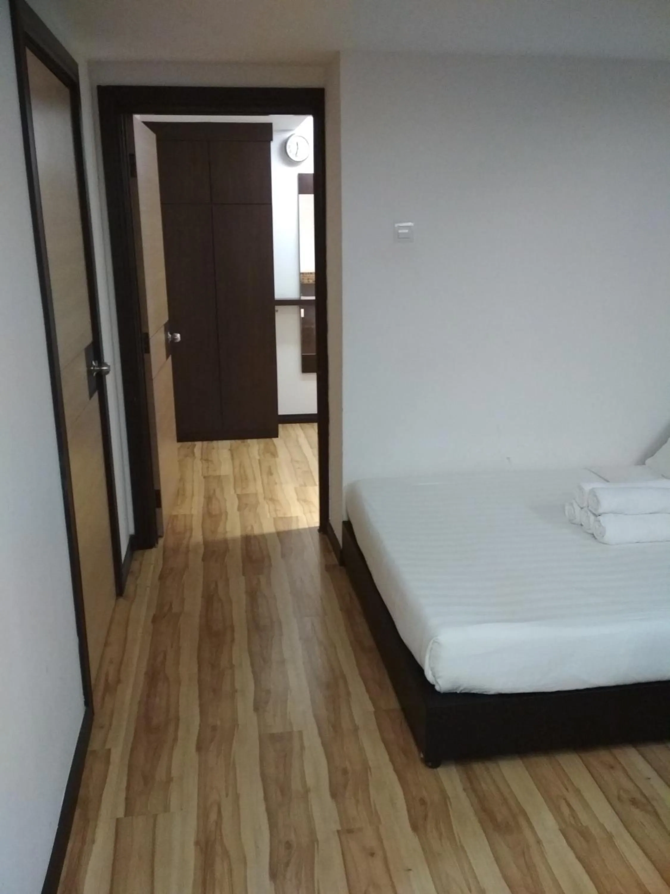 Bed in Classy Studio Apartment (KBCP)