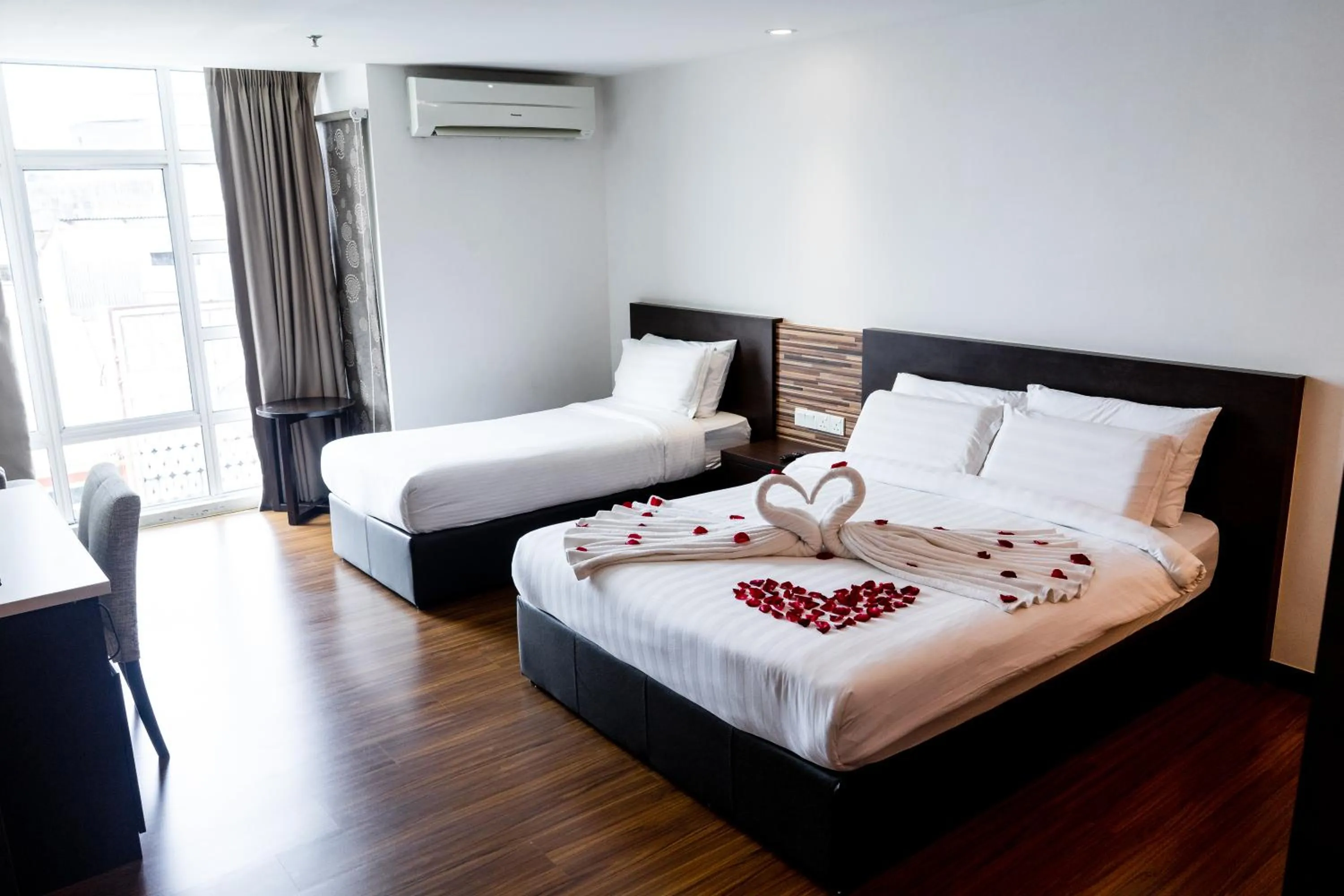 Bedroom, Bed in Classy Studio Apartment (KBCP)