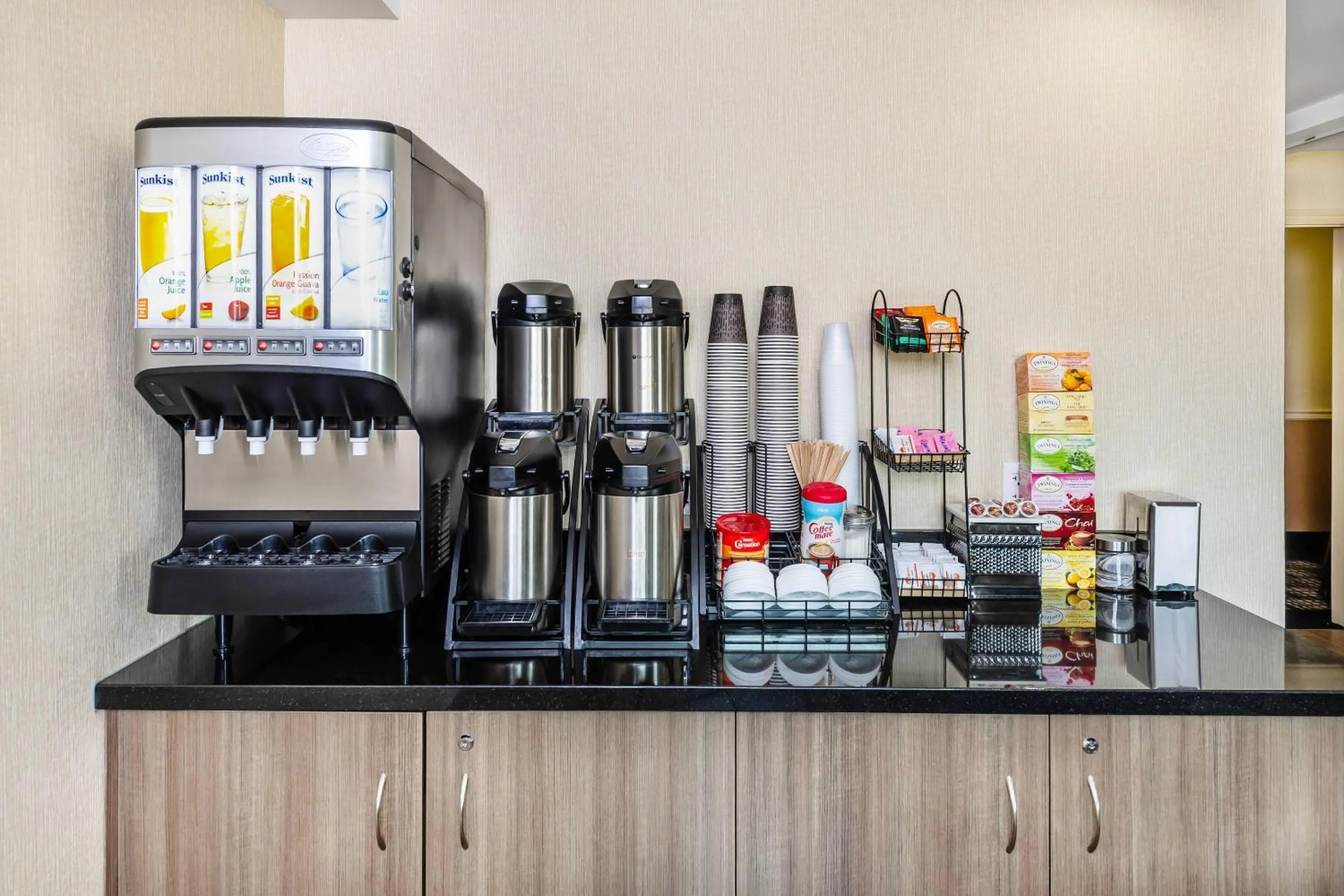 Breakfast in Econo Lodge