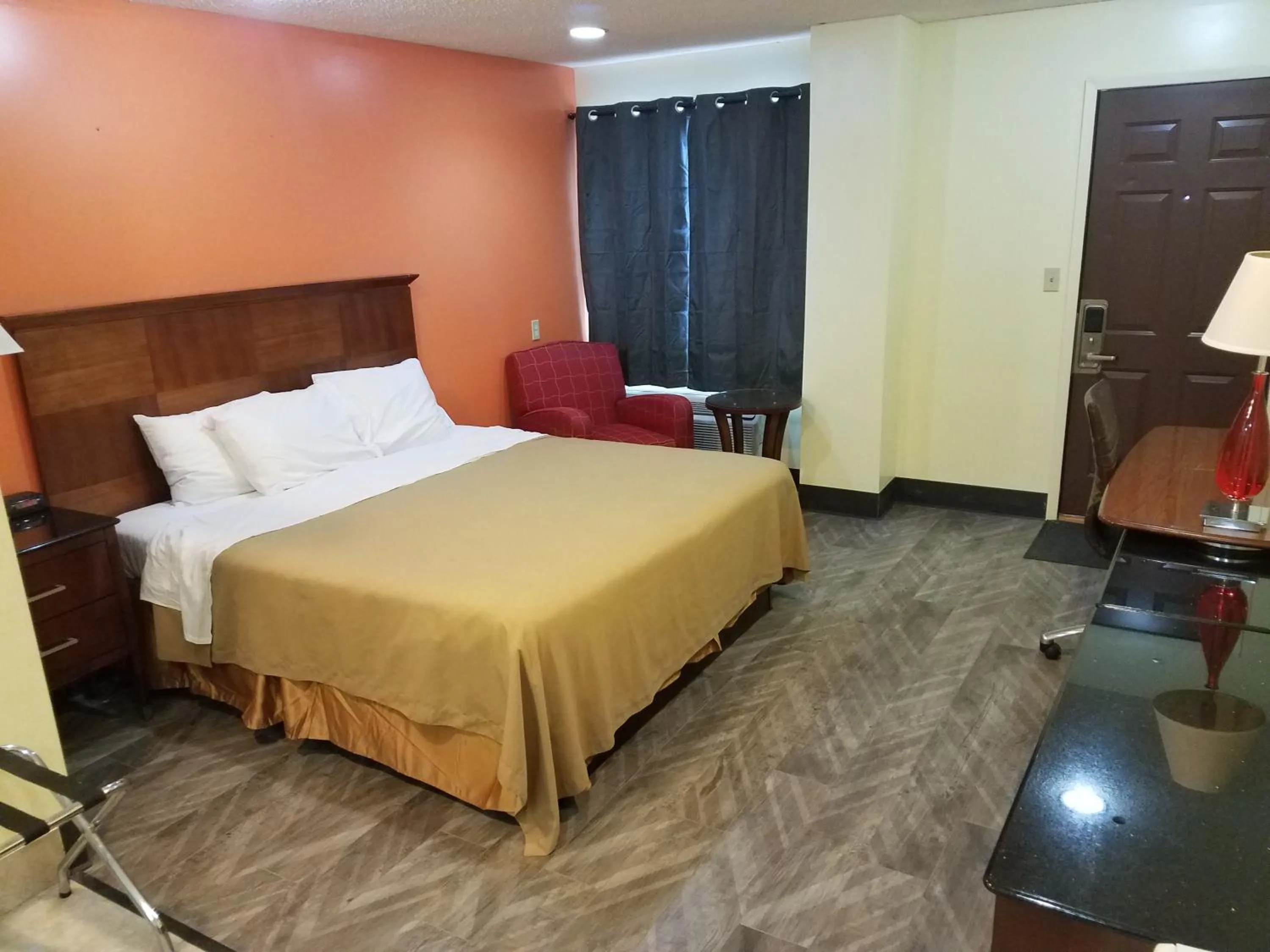 Bed in Western Inn South