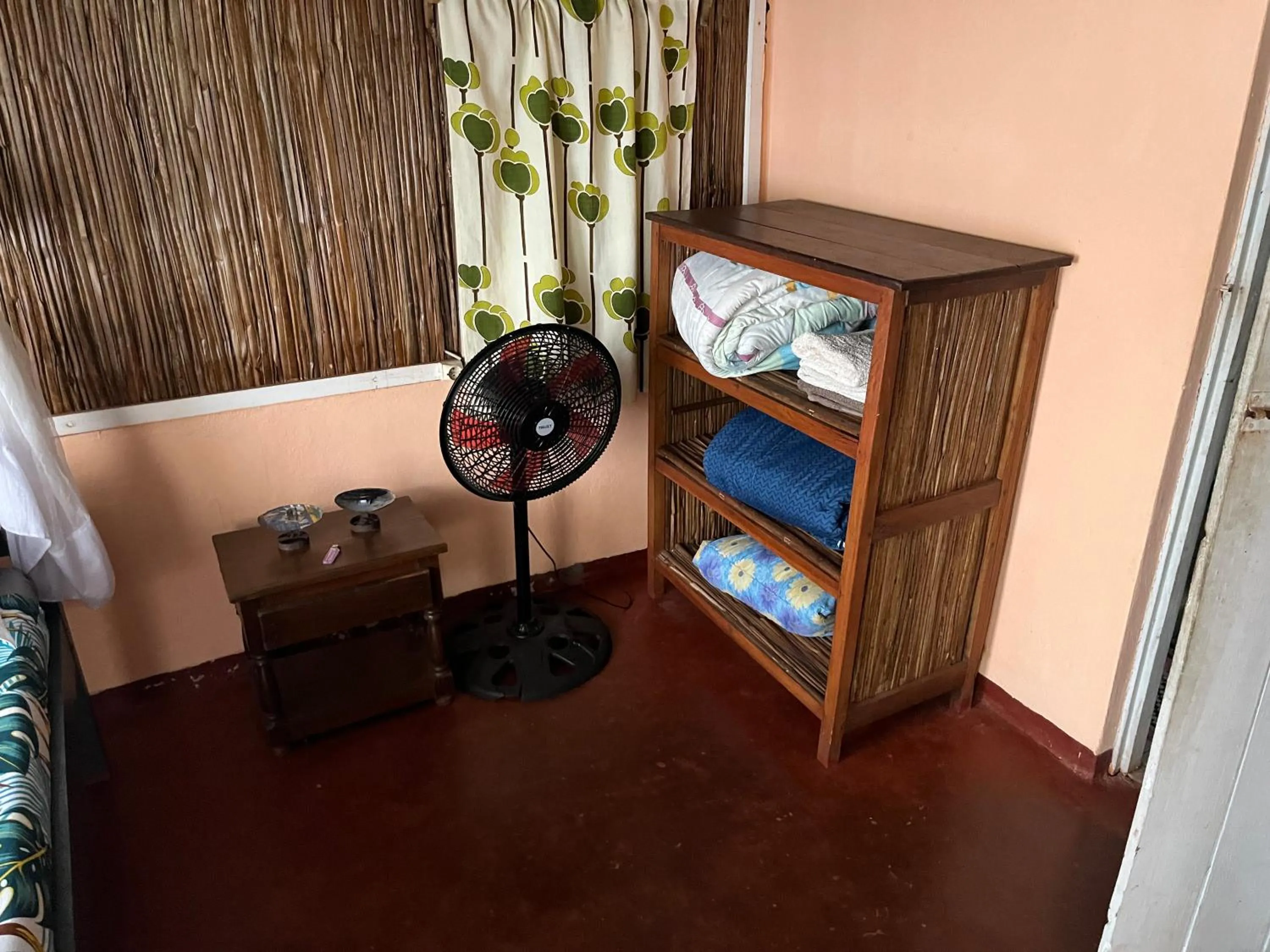 Photo of the whole room, Bed in Le Rocher