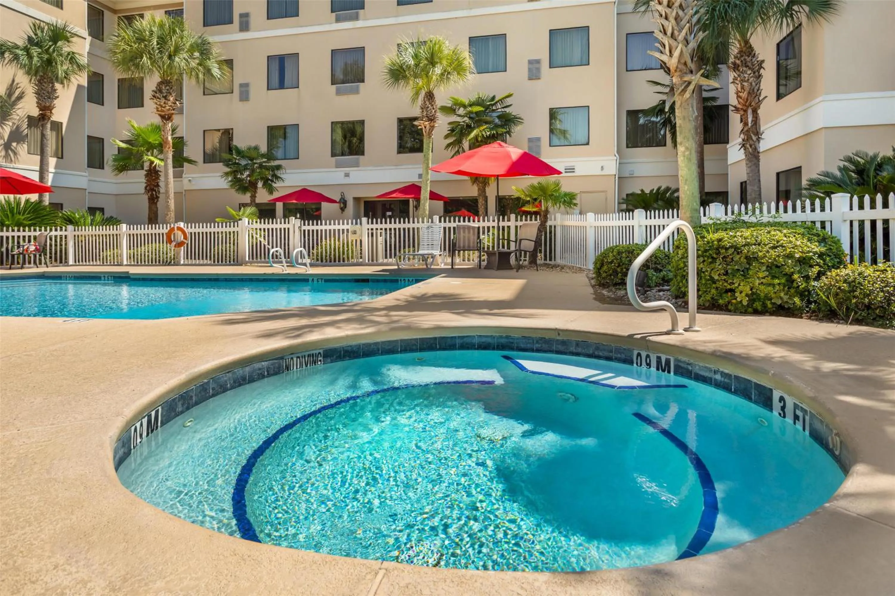 Pool view in Best Western Plus Valdosta Hotel & Suites