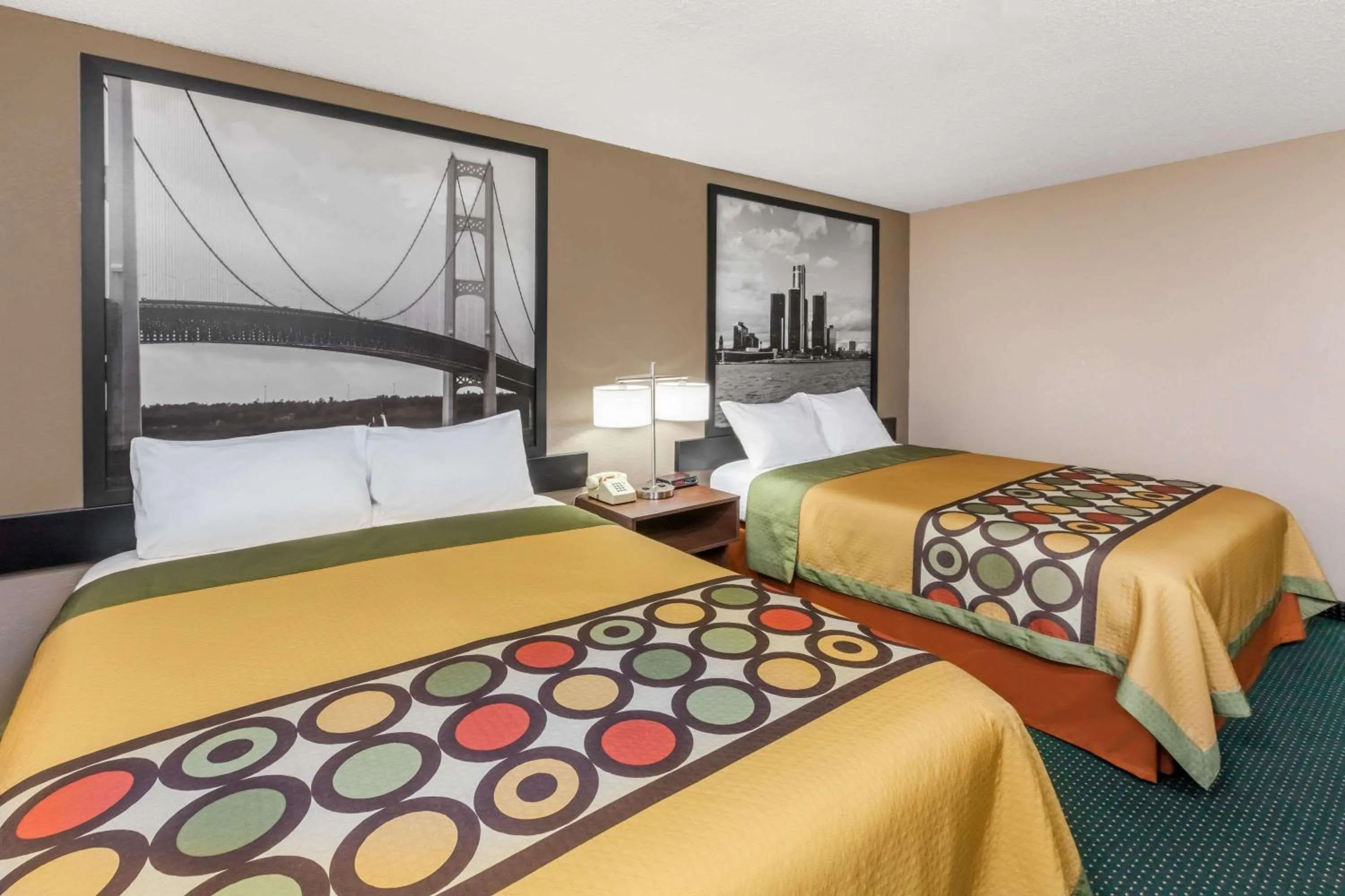 Bedroom, Bed in Super 8 by Wyndham Ionia MI