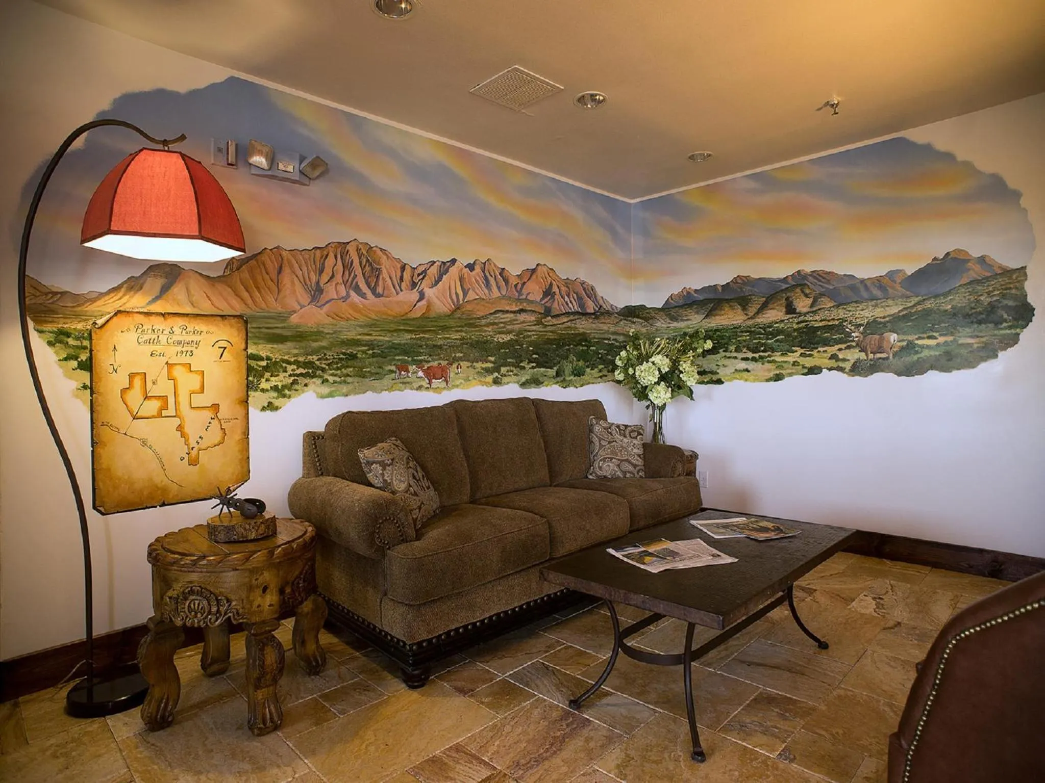 Lounge or bar in Hotel Parker at Quarter Circle 7