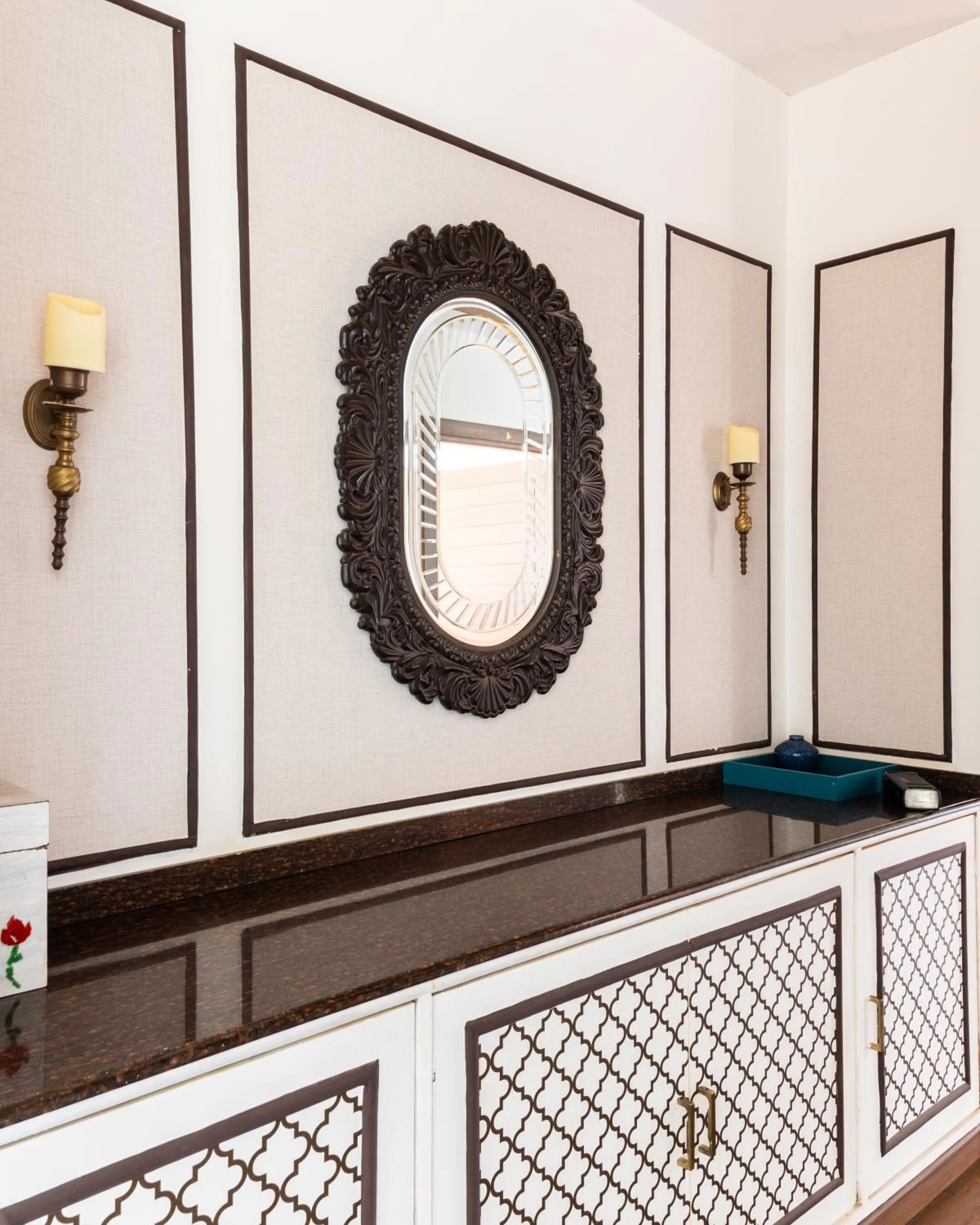 Decorative detail in Bhola Bhawan Bed and Breakfast