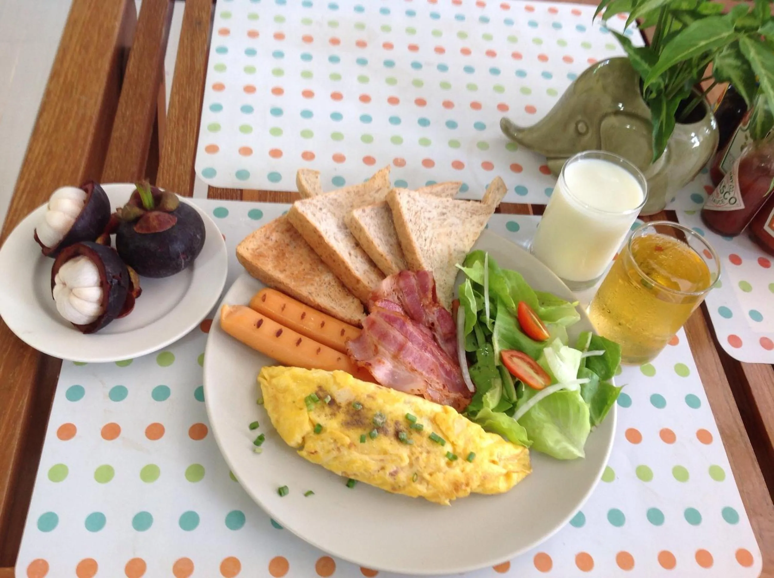 Food in Sandy House Rawai