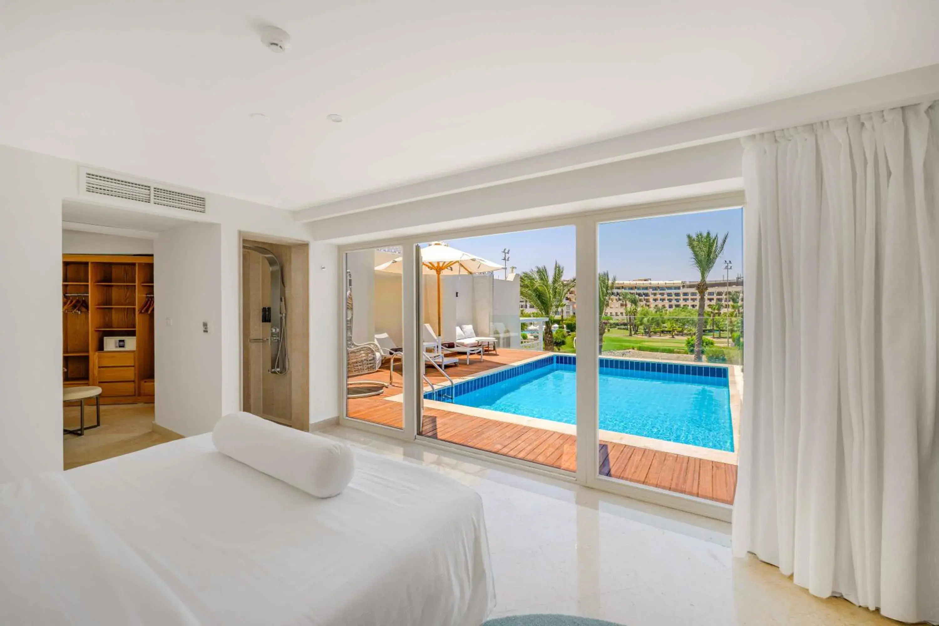 Golf Suite with Private Rooftop Pool in Steigenberger Pure Lifestyle (Adults Only) Golf Suite with Private Rooftop Pool in Steigenberger Pure Lifestyle (Adults Only)