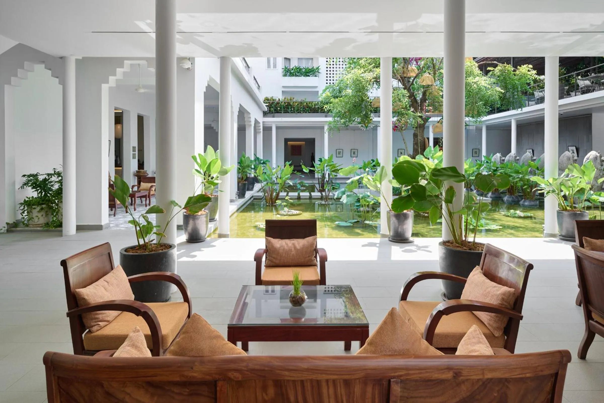 Restaurant/places to eat in Plantation Urban Resort & Spa