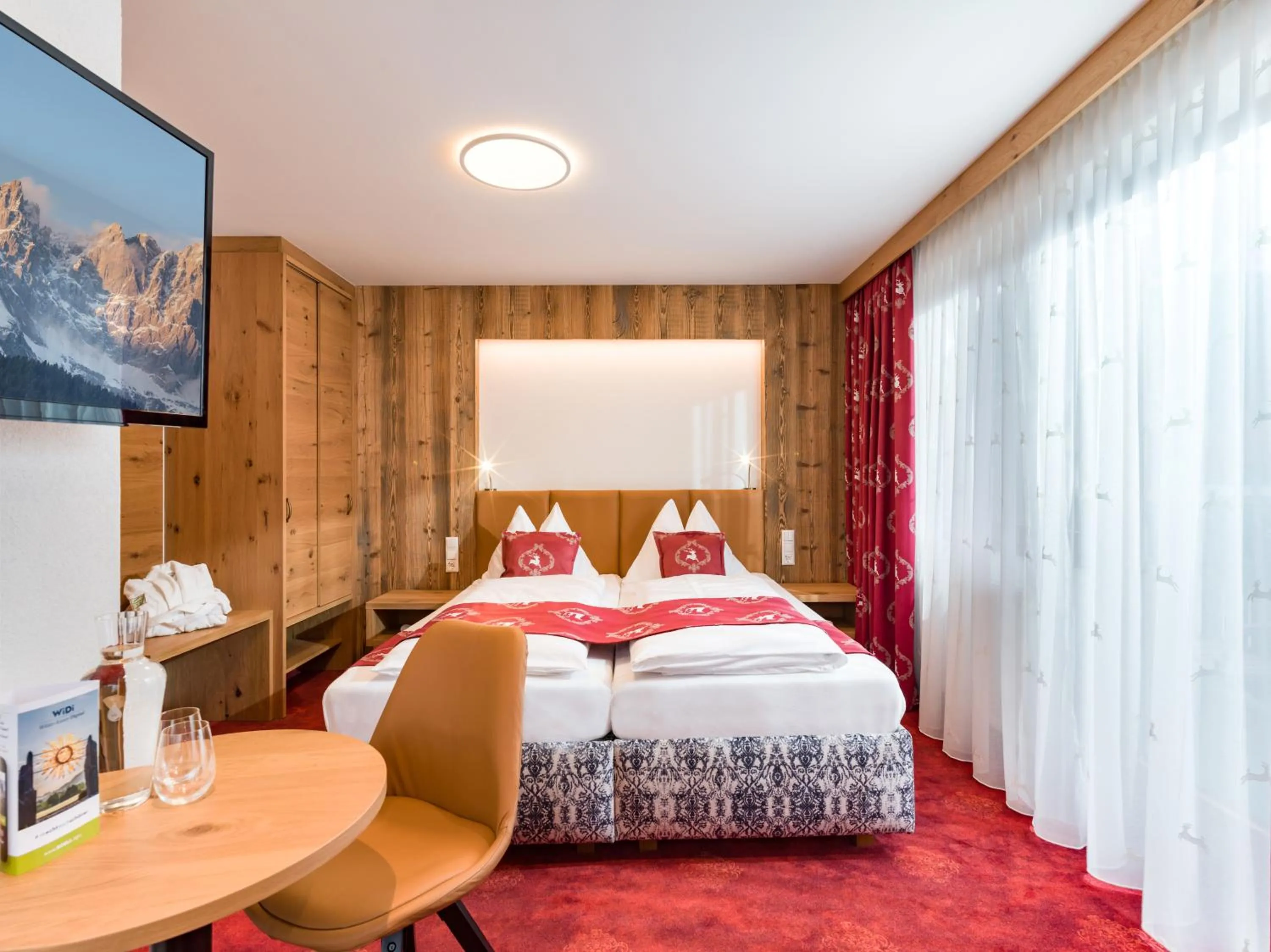 Bed in Hotel Feichter