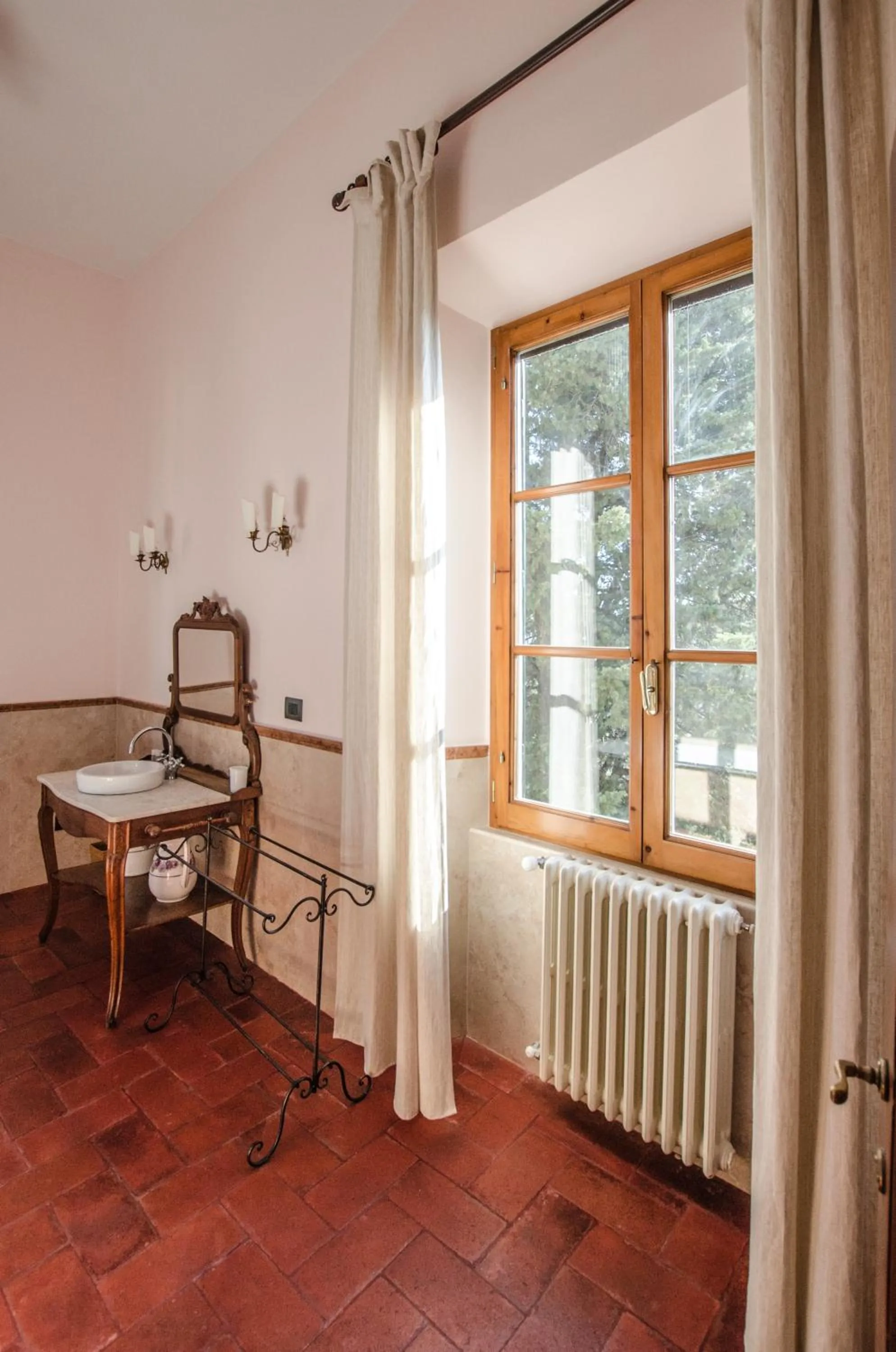 Decorative detail in Villa La Piccioncina Firenze