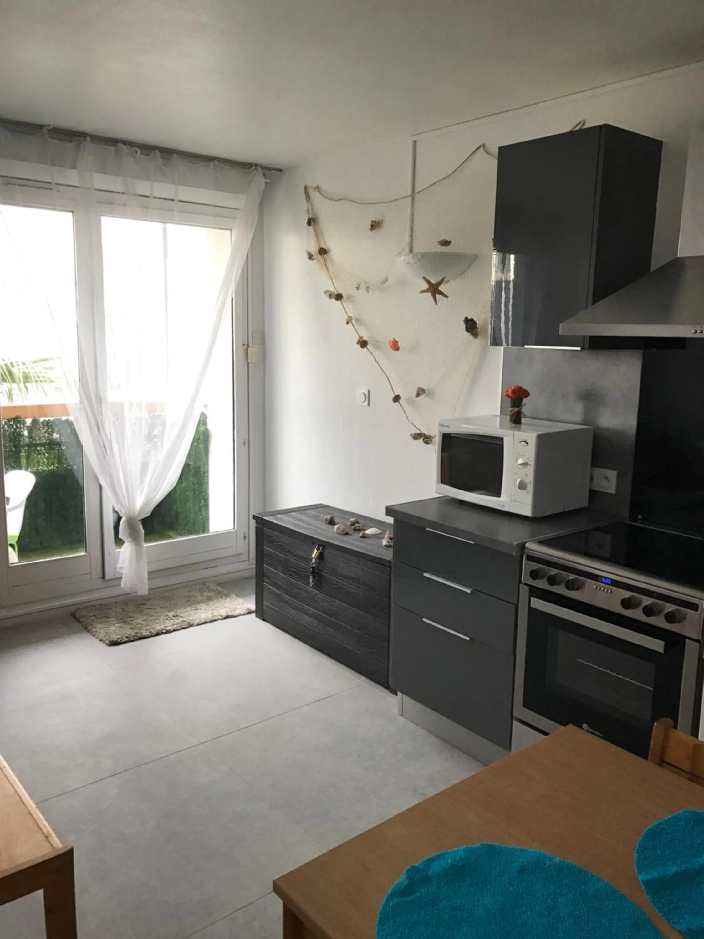 Les cigales de la mer Place de la libération