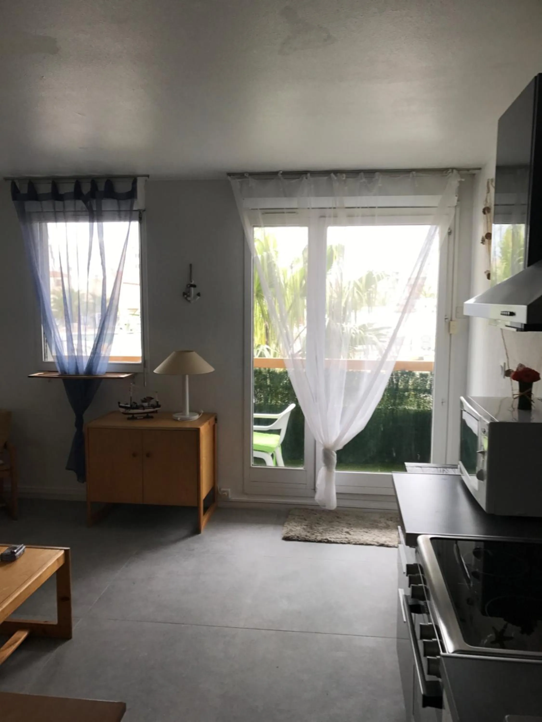 Les cigales de la mer Place de la libération