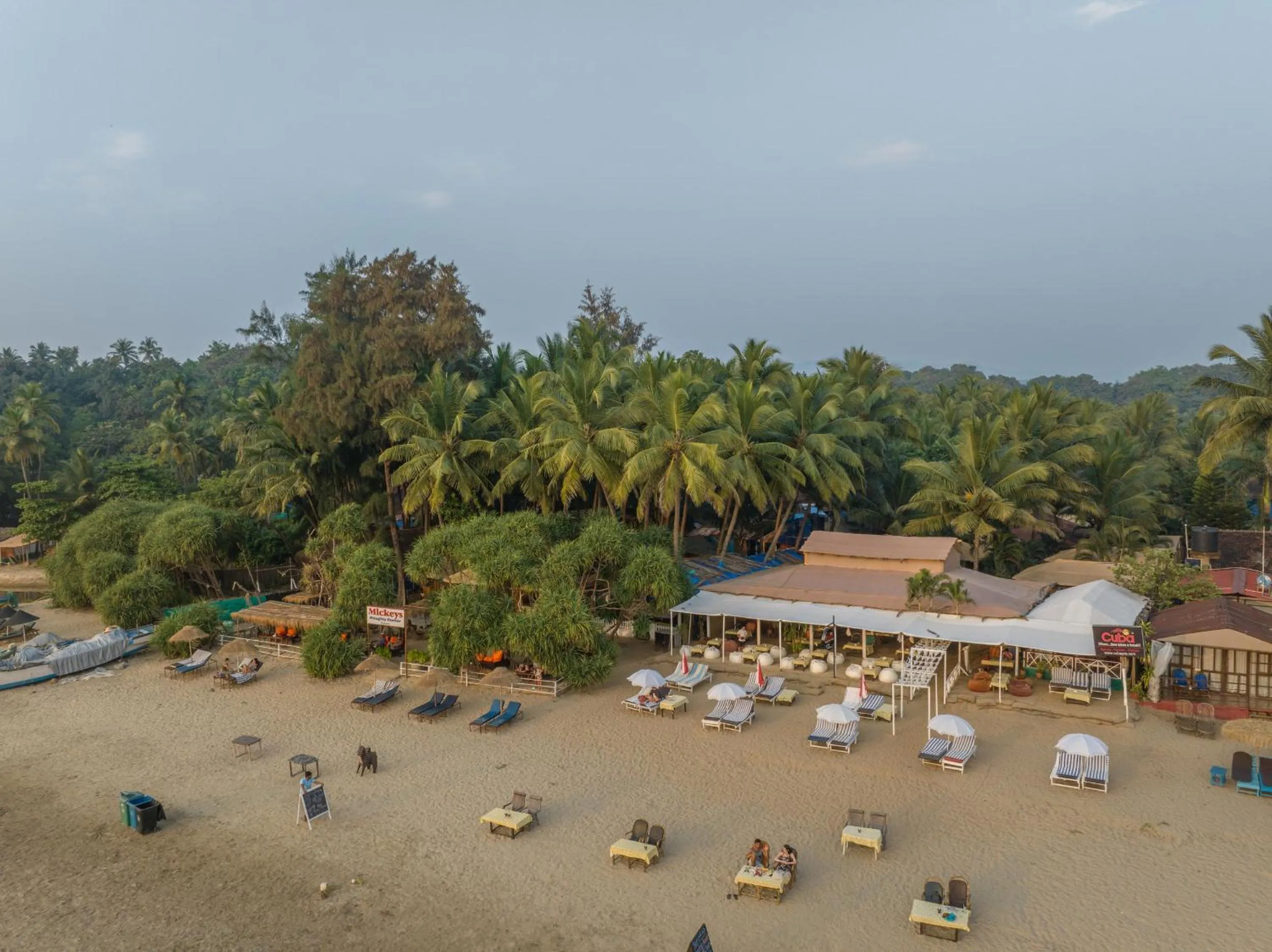 Restaurant/places to eat in Cuba Patnem