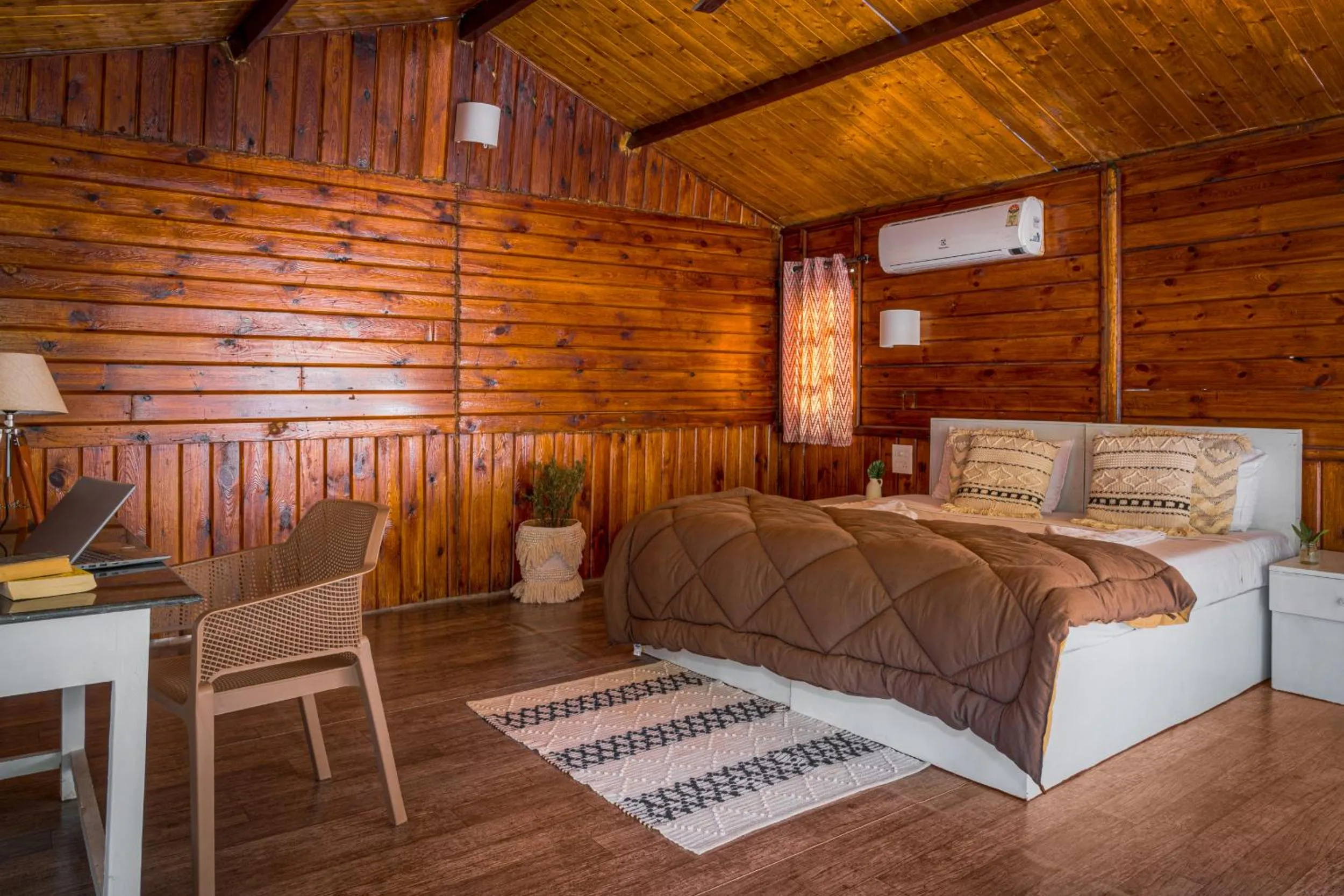 Bedroom in Cuba Patnem