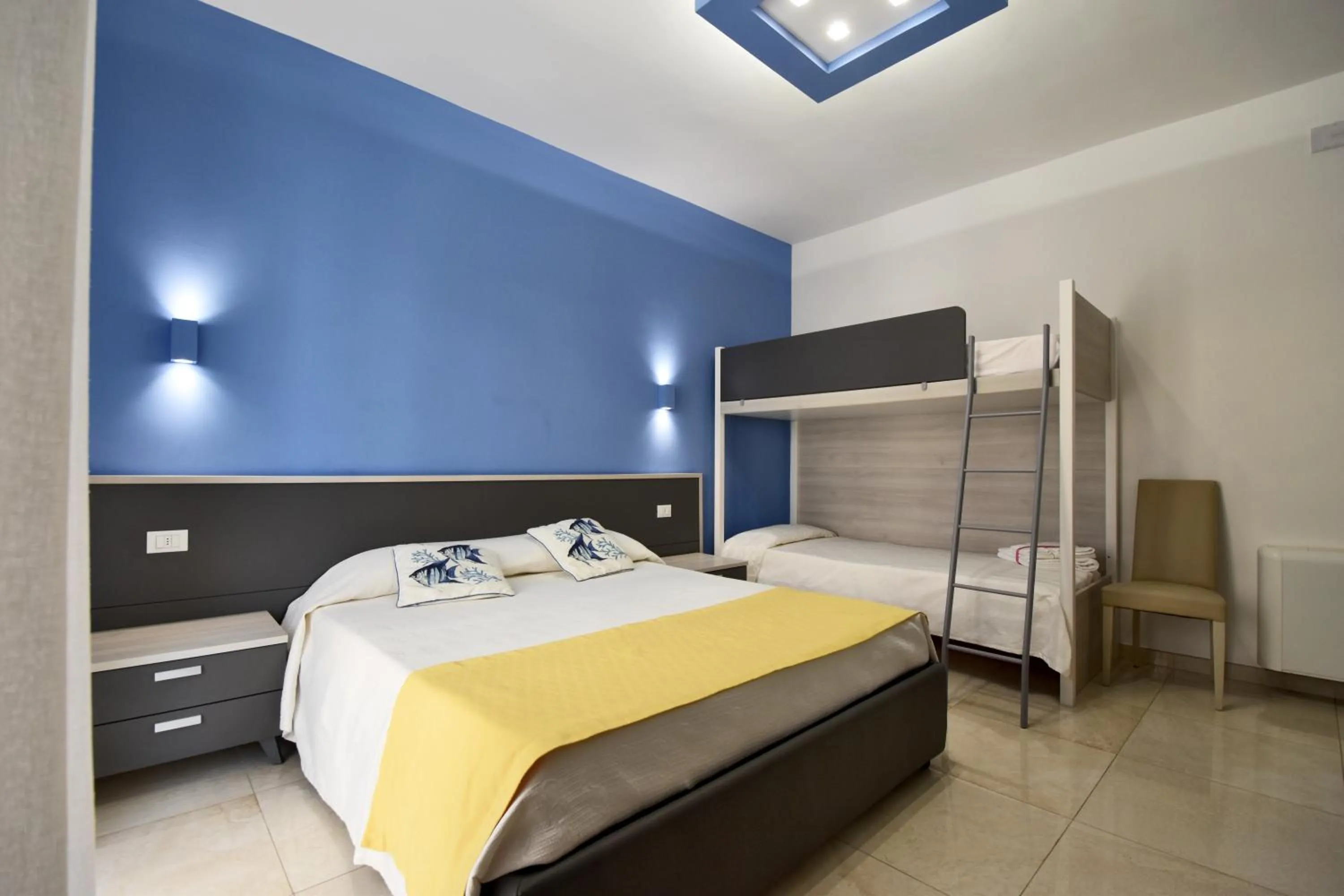 Bedroom, Bed in Ventidimaregallipoli