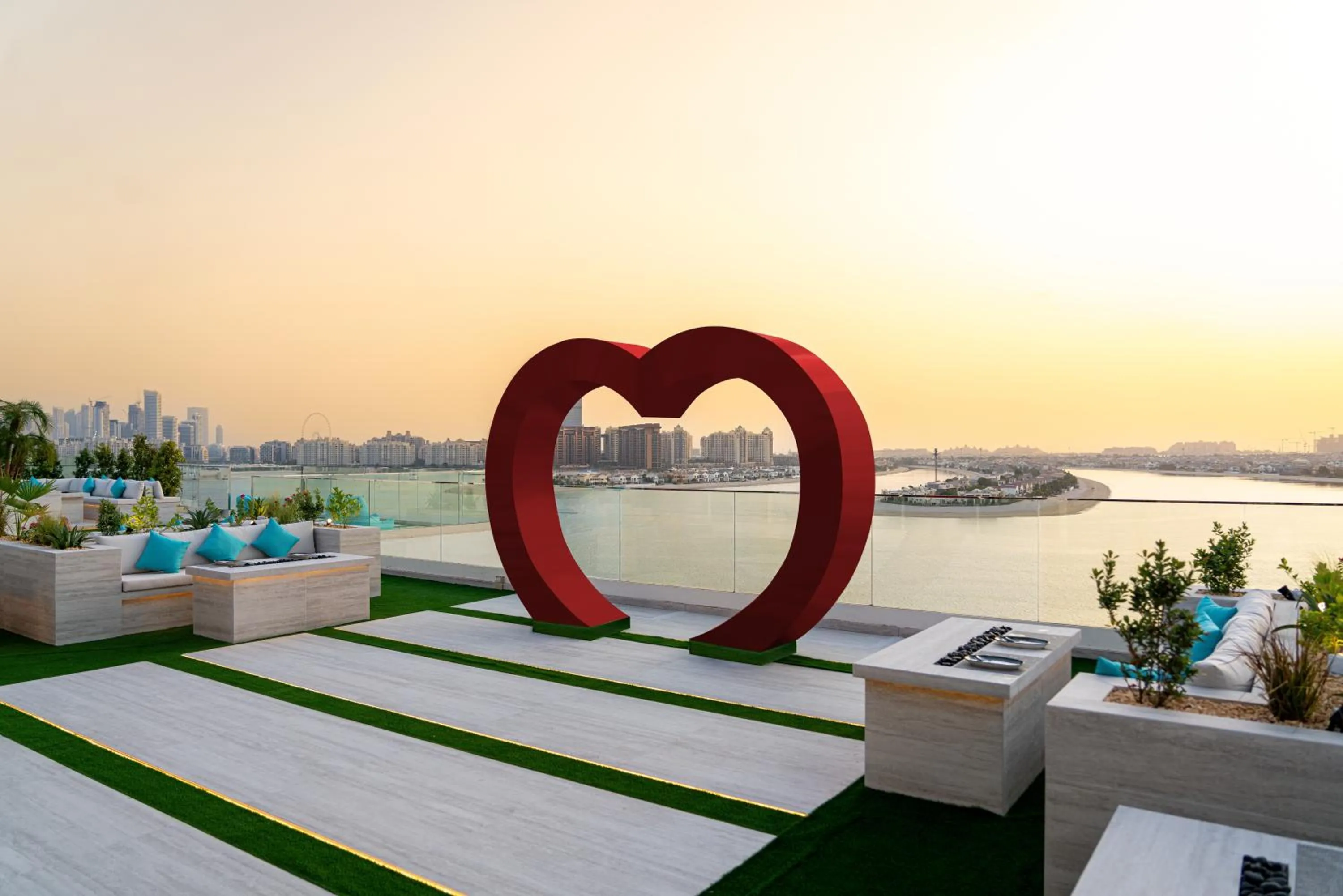 Restaurant/places to eat in Royal Central Hotel and Resort The Palm