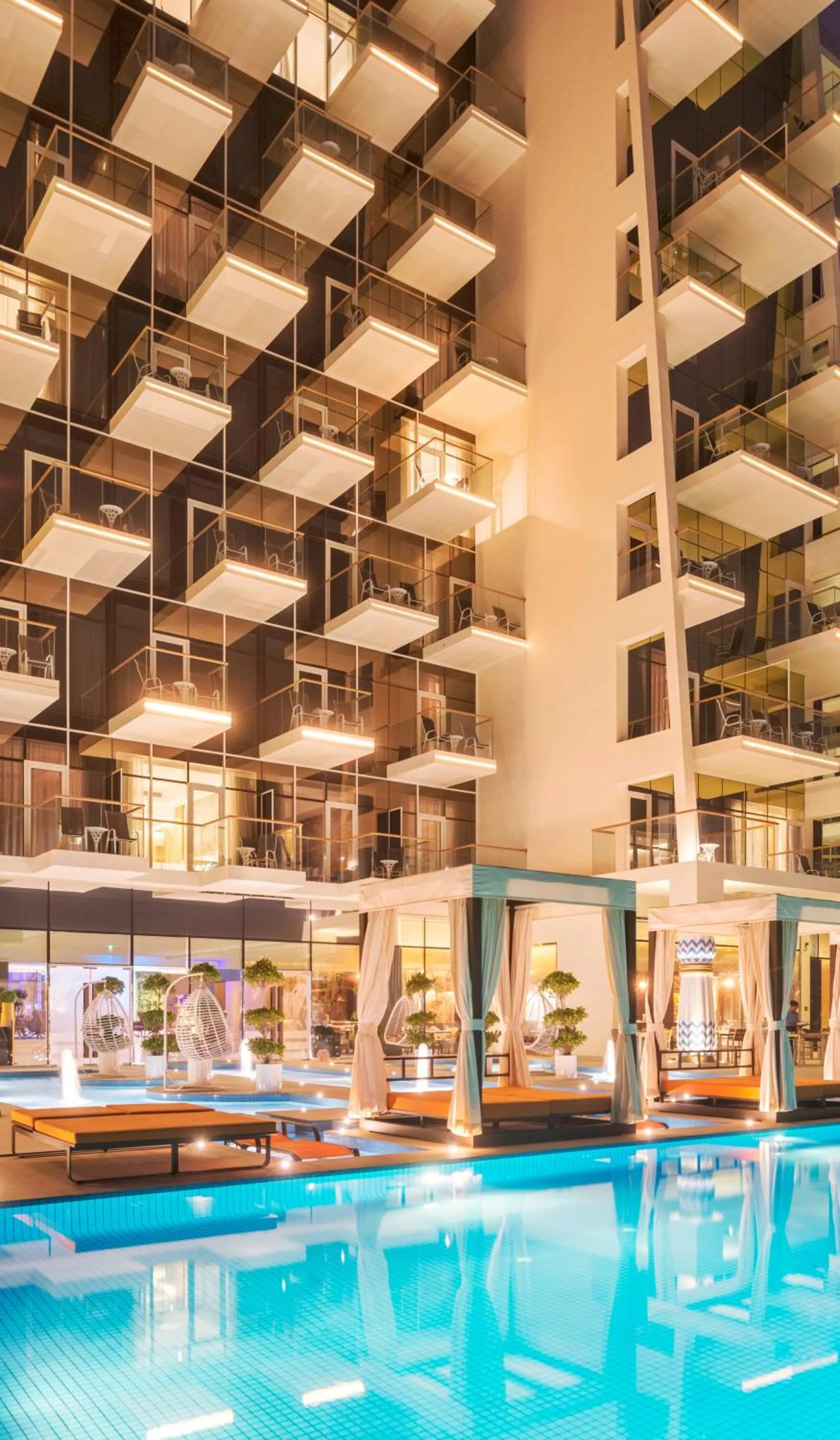 Swimming pool in Royal Central Hotel and Resort The Palm