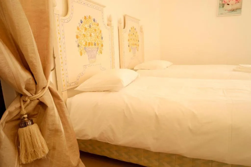 Bedroom, Bed in Villa Francesa Guest House