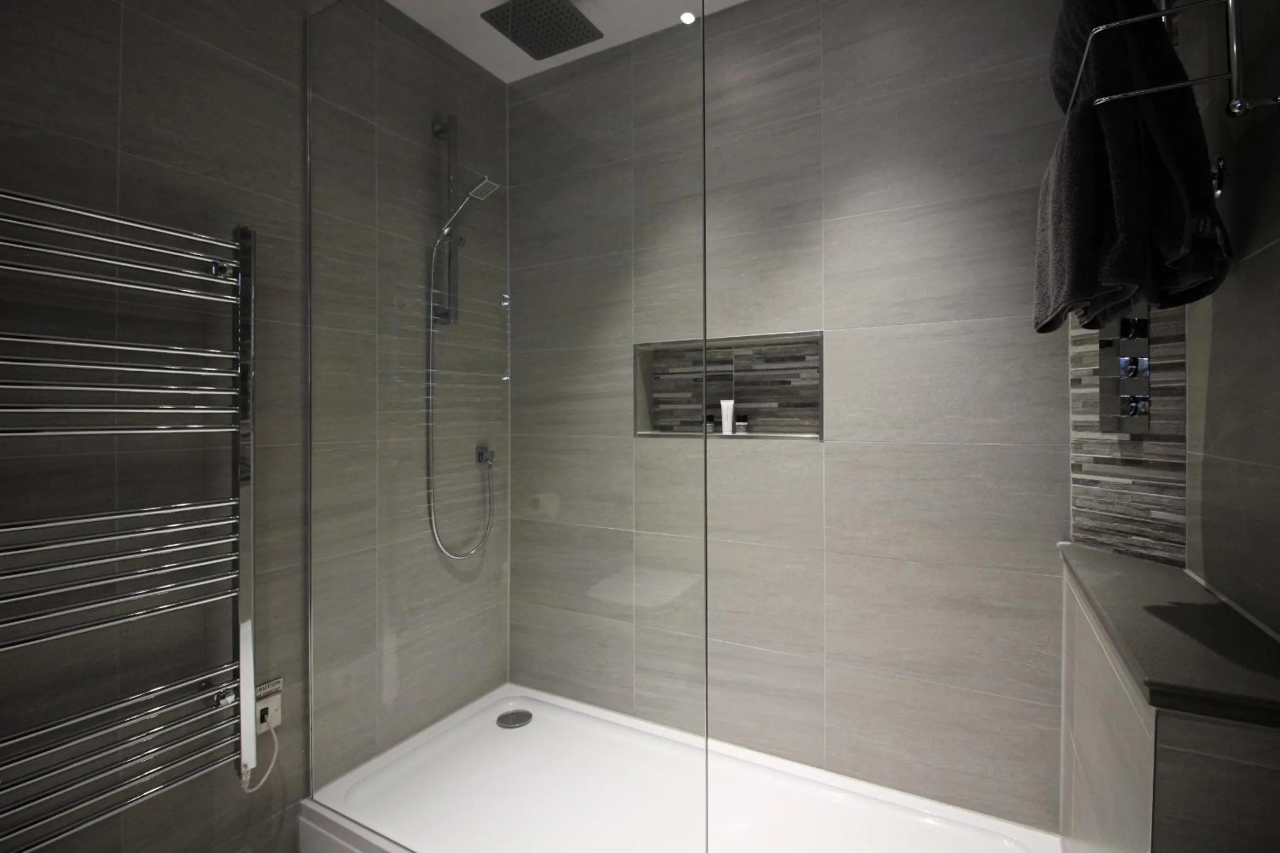 Best Western Plus Pastures Hotel