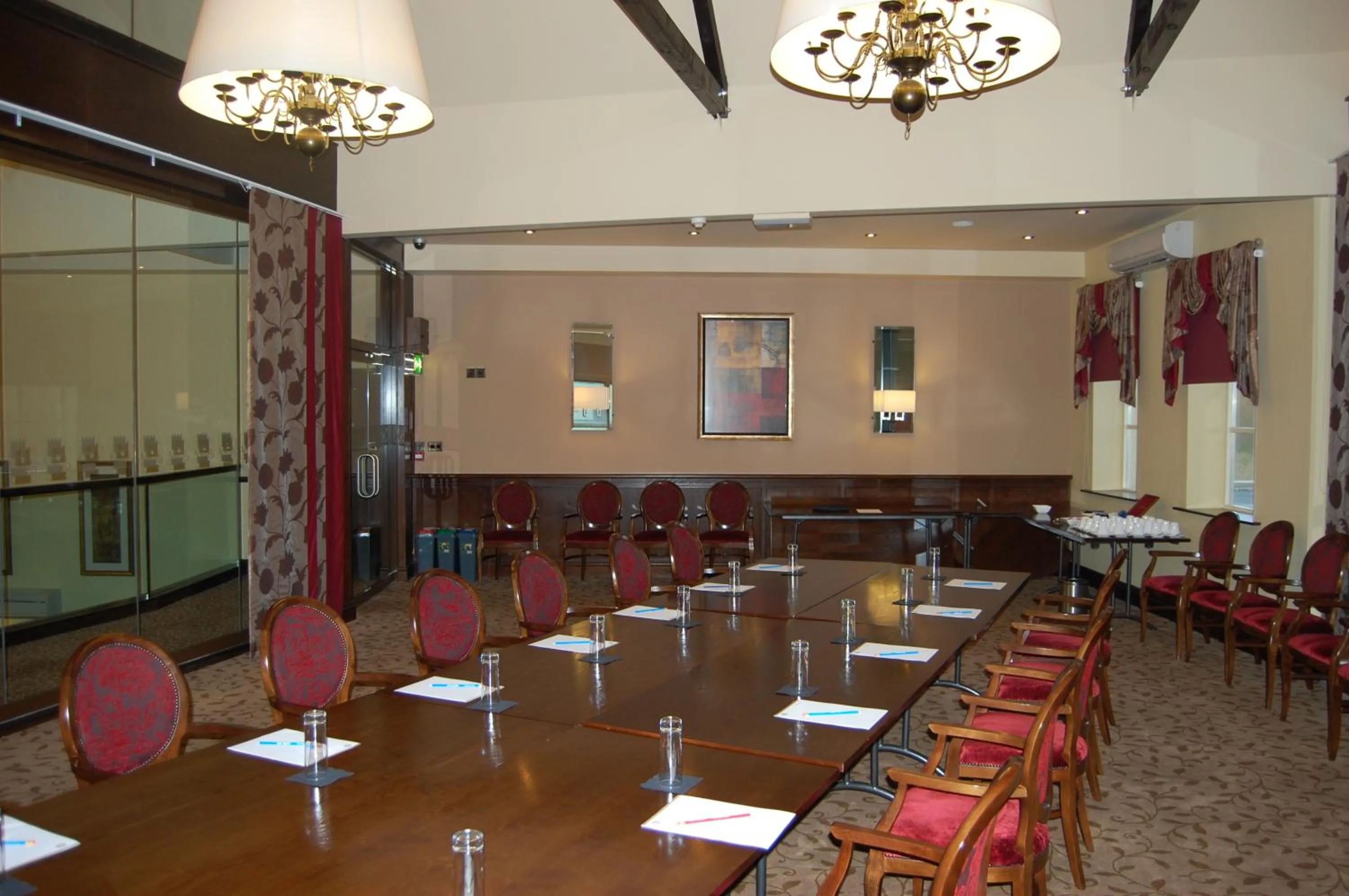 Banquet/Function facilities in Best Western Plus Pastures Hotel