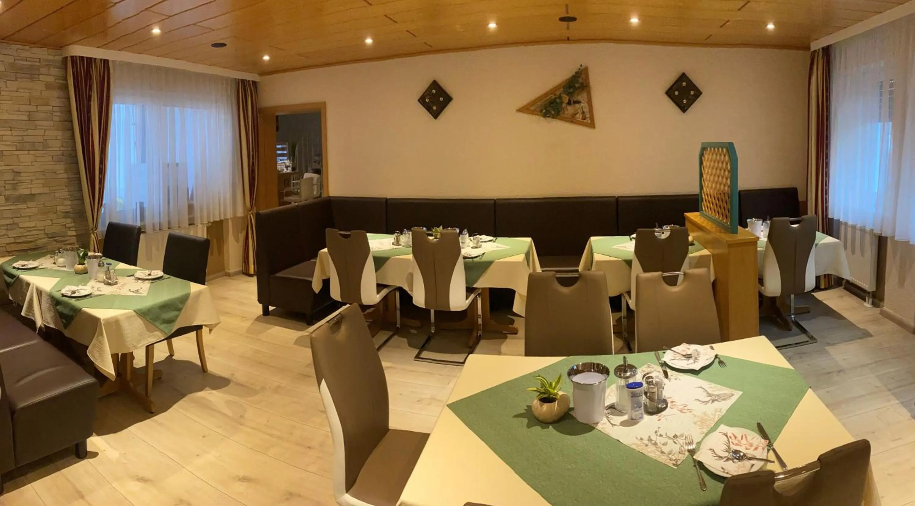 Breakfast in Hotel Harbauer