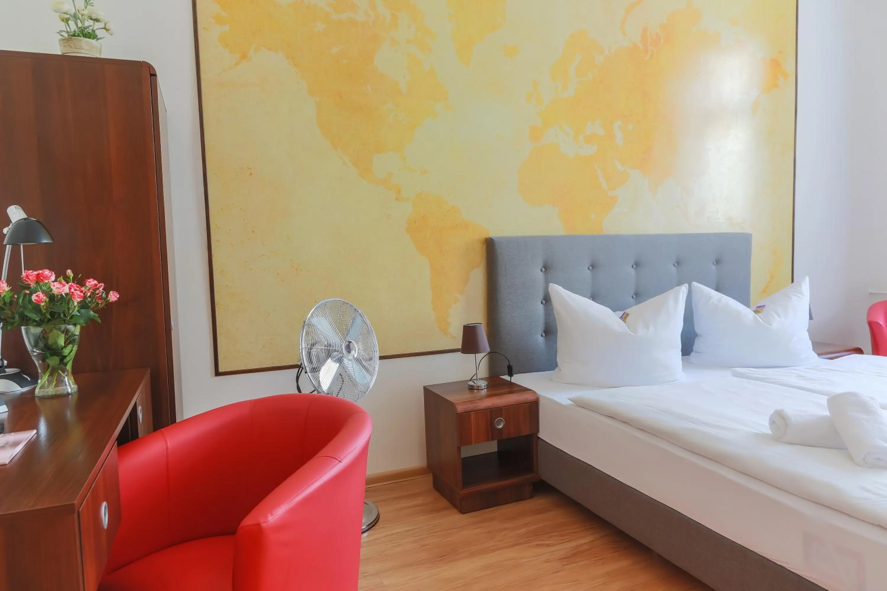 Bedroom, Bed in City Residence Hotel Frankfurt-Oder Bahnhof