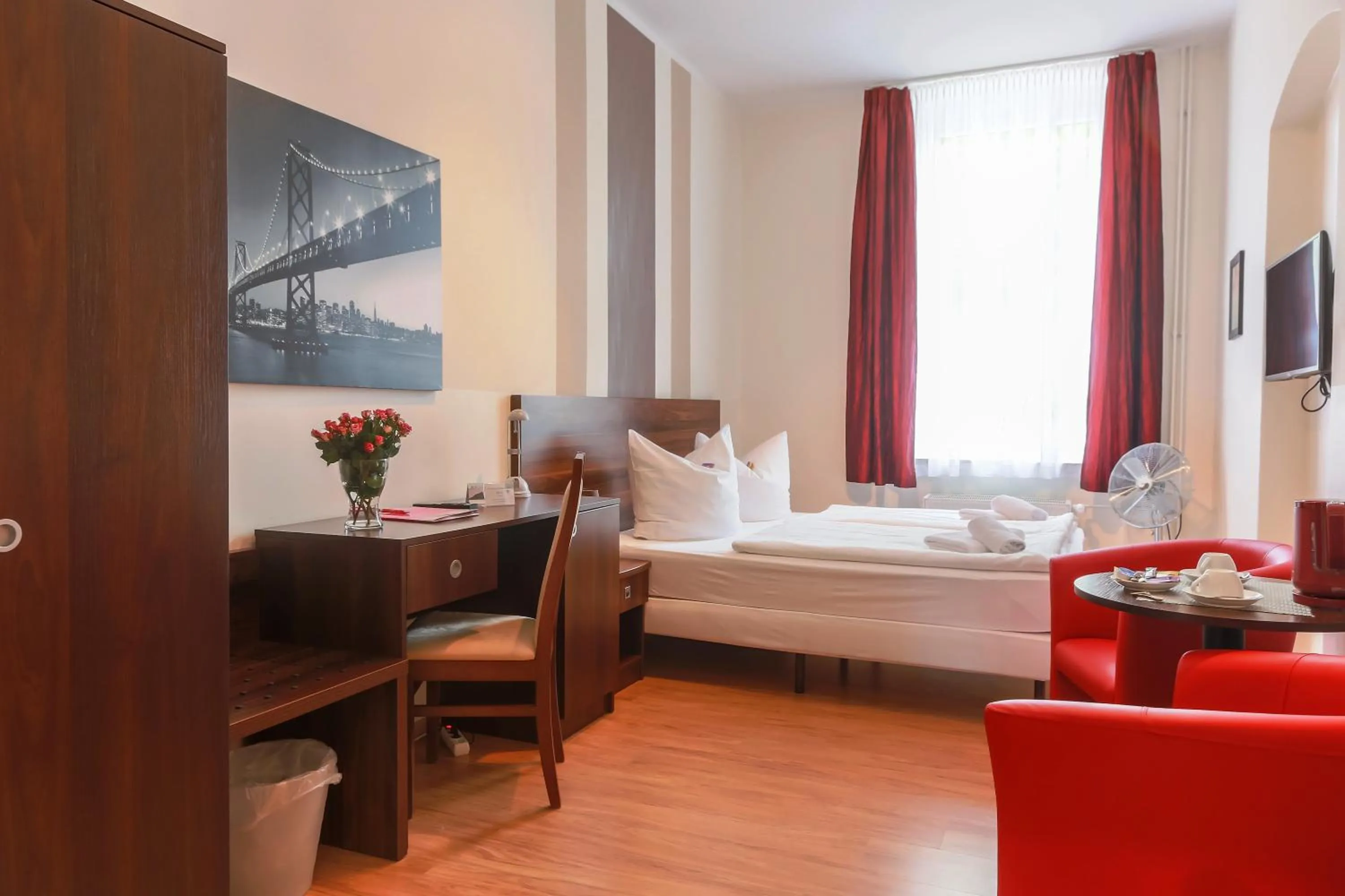 Day, Bed in City Residence Hotel Frankfurt-Oder Bahnhof