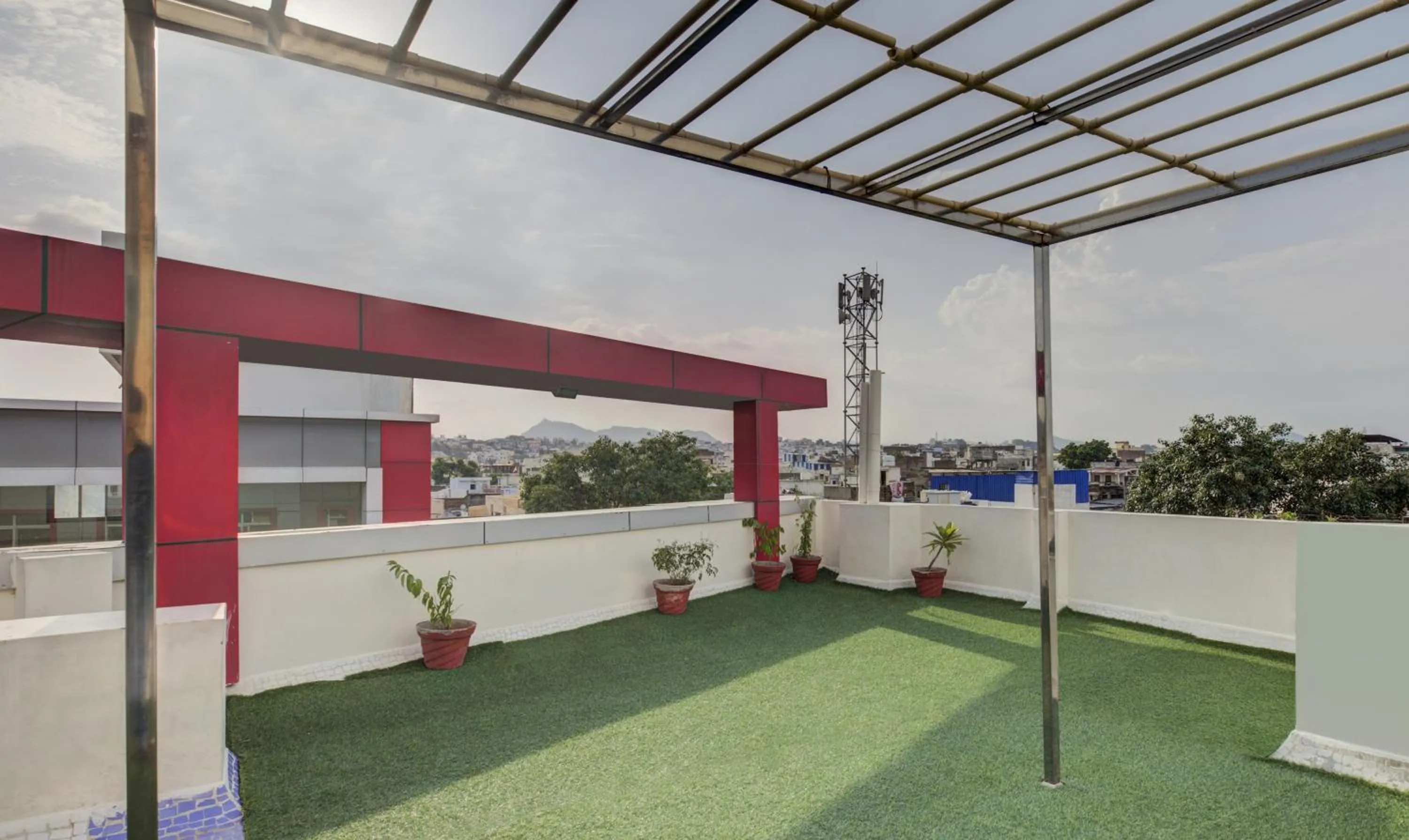 Garden in Hotel Royal Dezire Udaipur