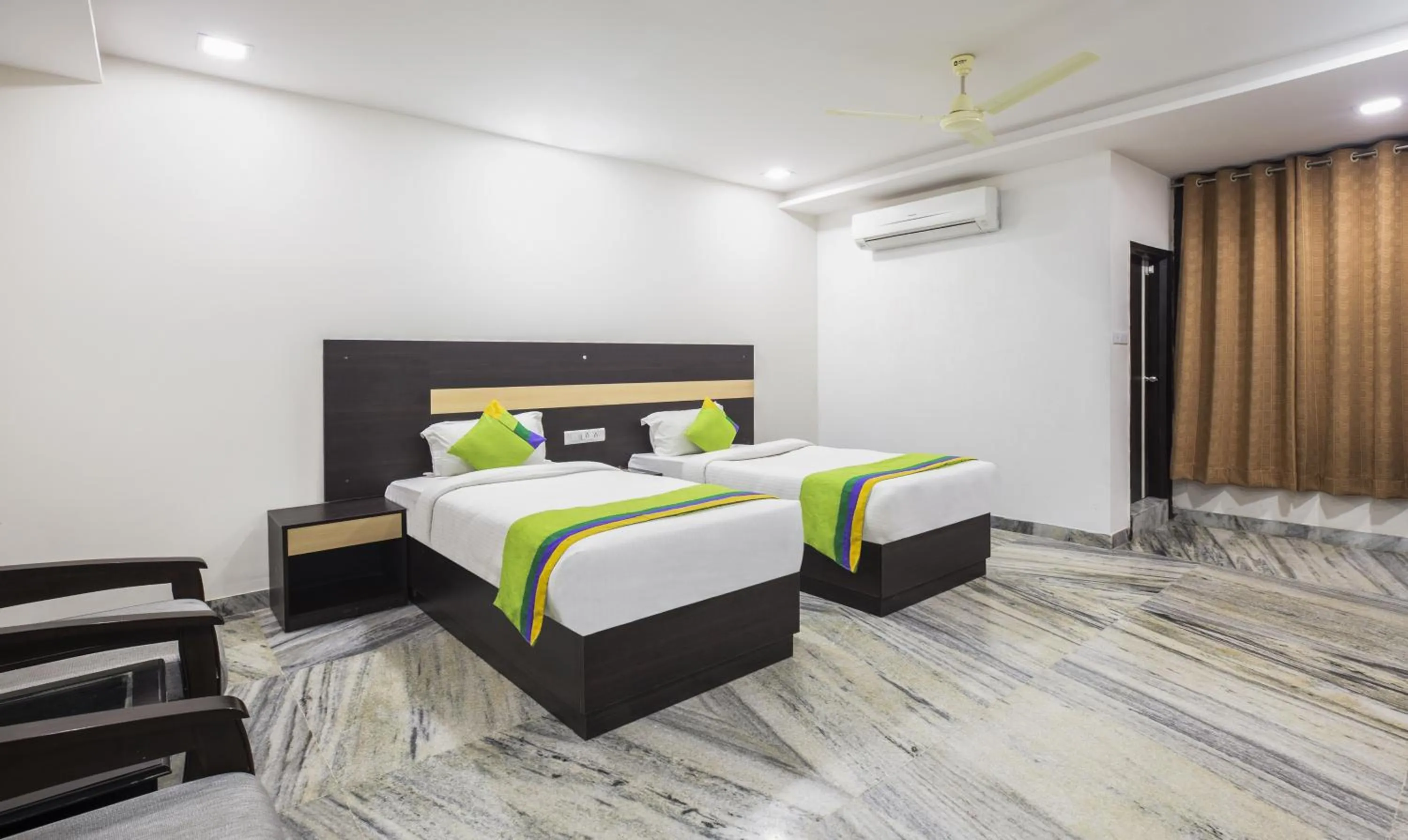 Bedroom, Bed in Hotel Royal Dezire Udaipur